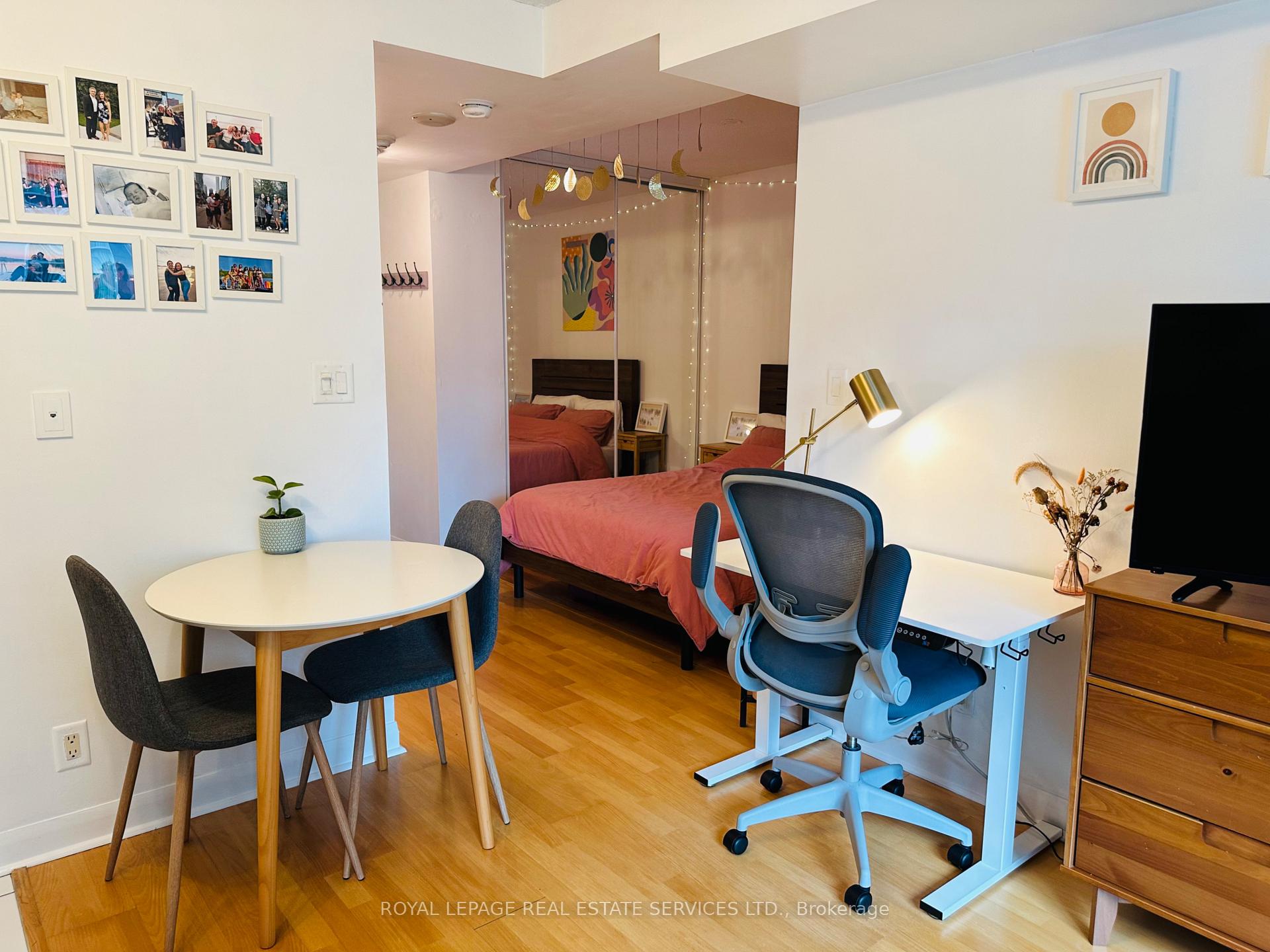 Photo 5 of Unit 302, 600 Fleet Street, Toronto, Niagara — HOMEH
