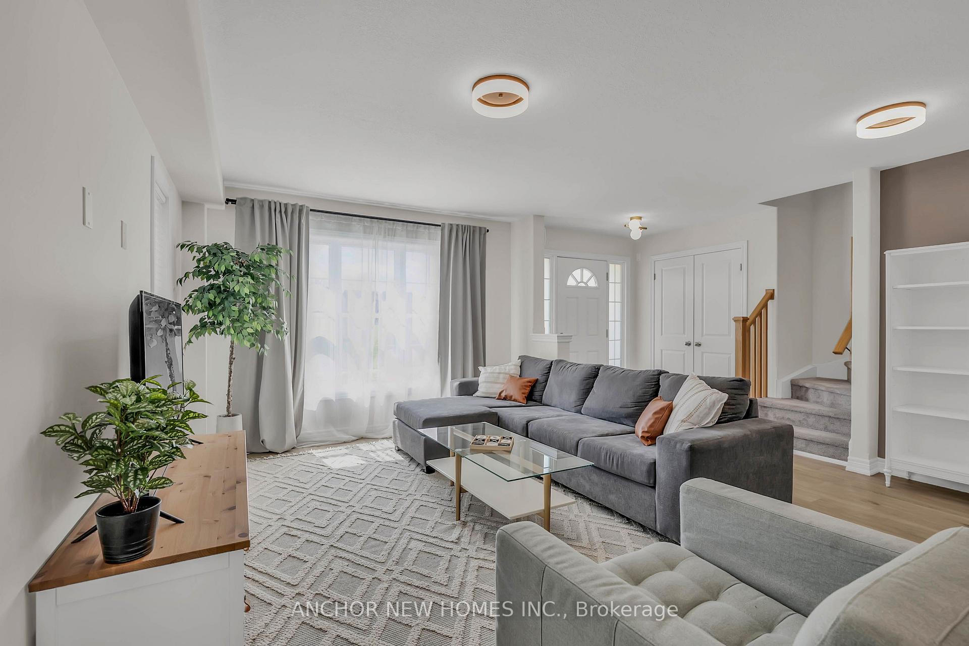 Photo 5 of 883 Broadway Boulevard, Peterborough, Northcrest Ward 5 — HOMEH