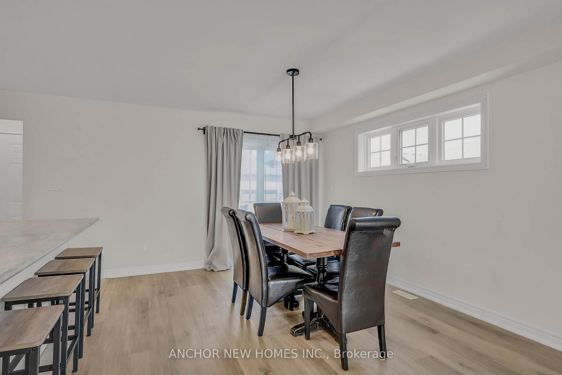 Photo 6 of 883 Broadway Boulevard, Peterborough, Northcrest Ward 5 — HOMEH