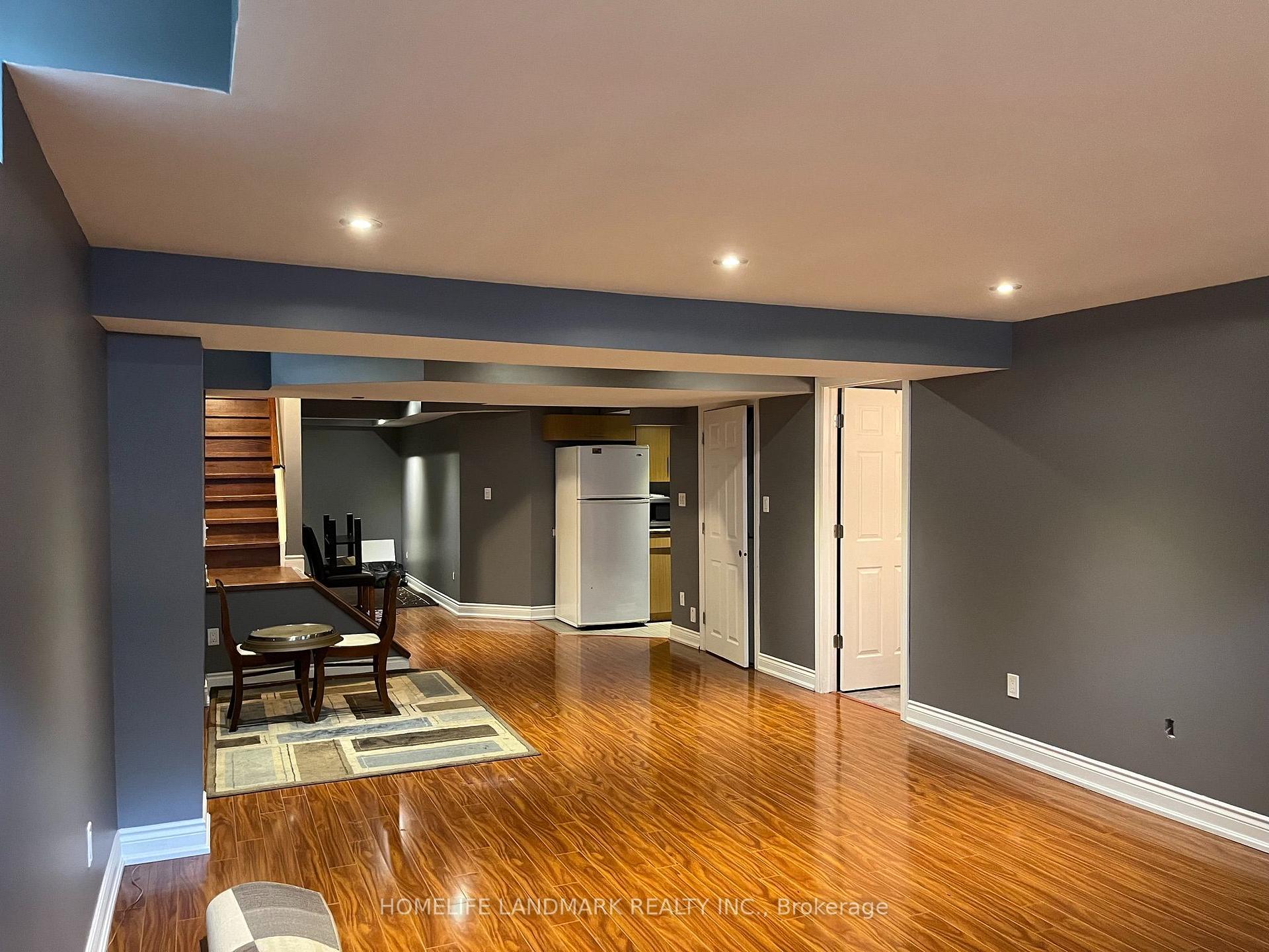 Photo 4 of Unit Basemt, 294 Ivy Jay Crescent, Aurora, Bayview Northeast — HOMEH