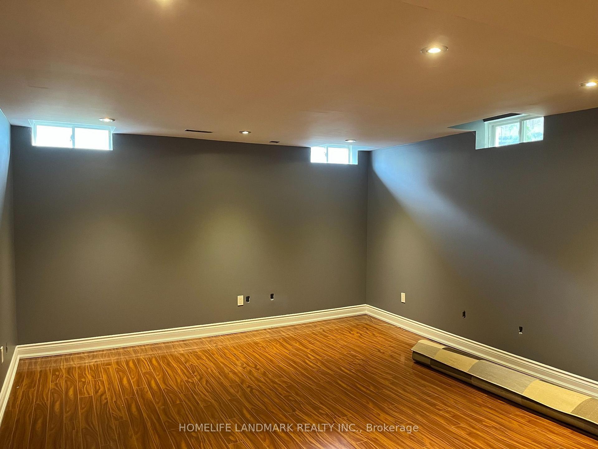 Photo 5 of Unit Basemt, 294 Ivy Jay Crescent, Aurora, Bayview Northeast — HOMEH
