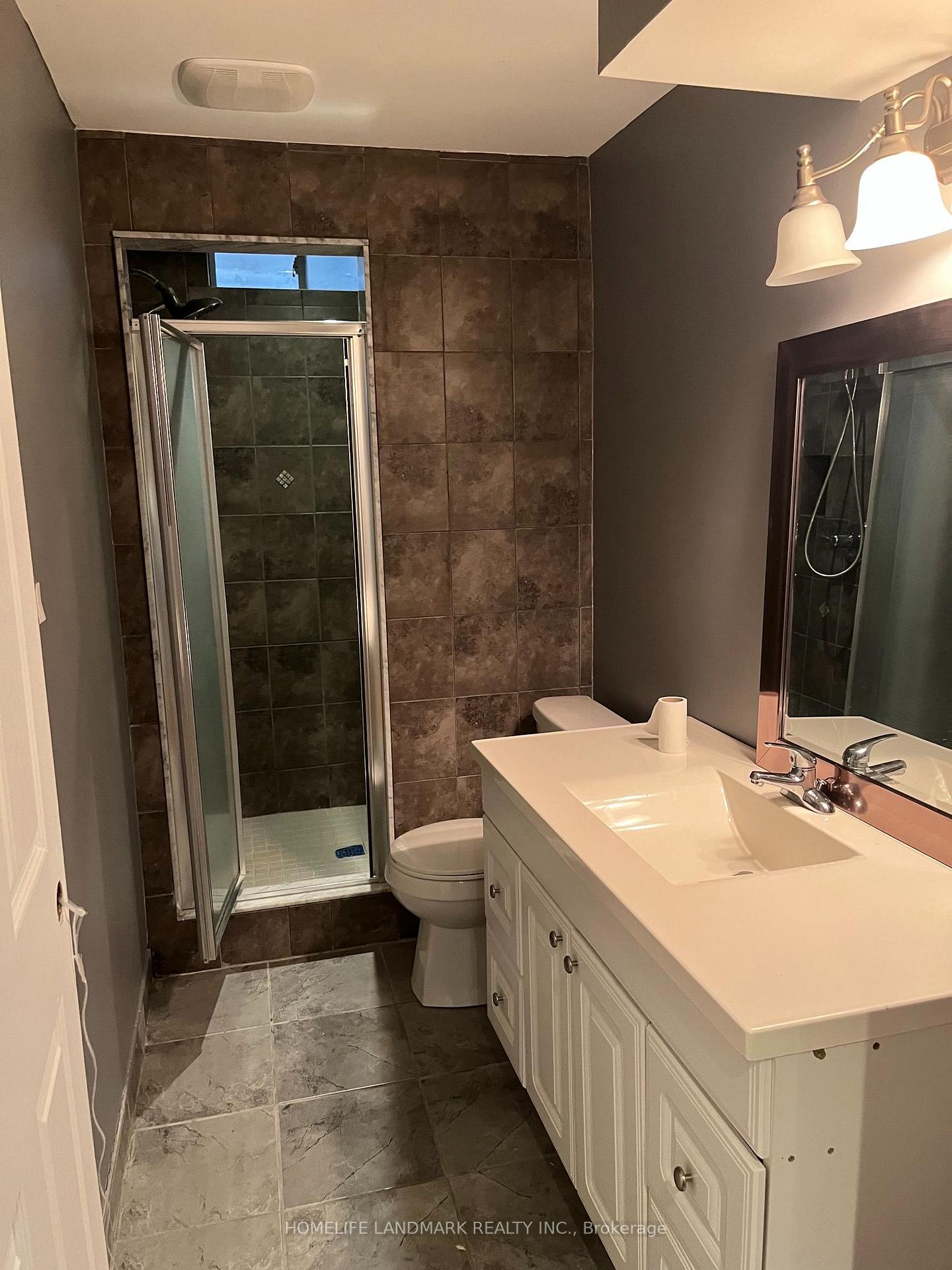 Photo 6 of Unit Basemt, 294 Ivy Jay Crescent, Aurora, Bayview Northeast — HOMEH