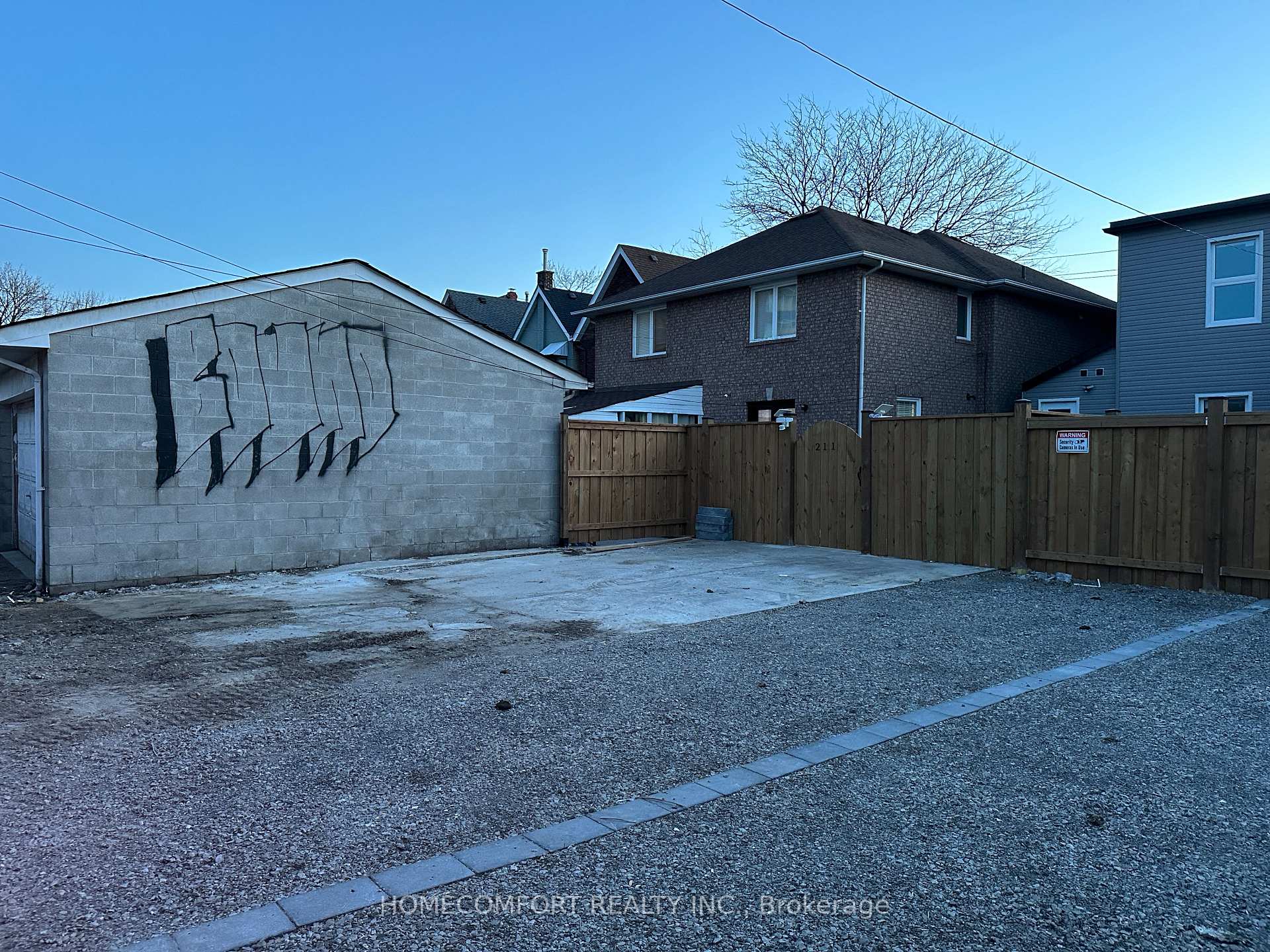 Photo 19 of Unit Upper, 211 Osler Street, Toronto, Weston-Pellam Park — HOMEH