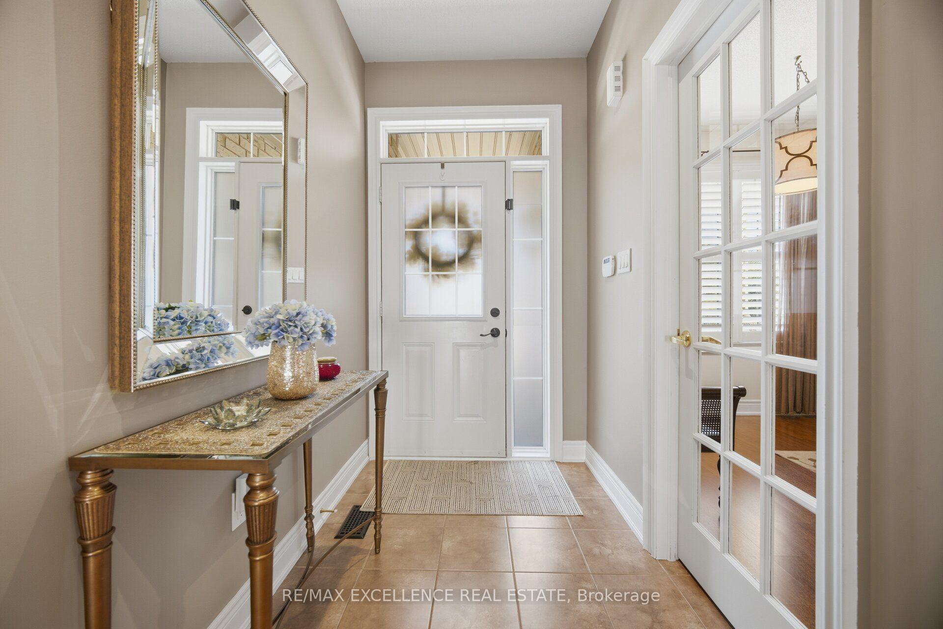 Photo 4 of 13 Sage Meadow Crescent, Brampton, Credit Valley — HOMEH