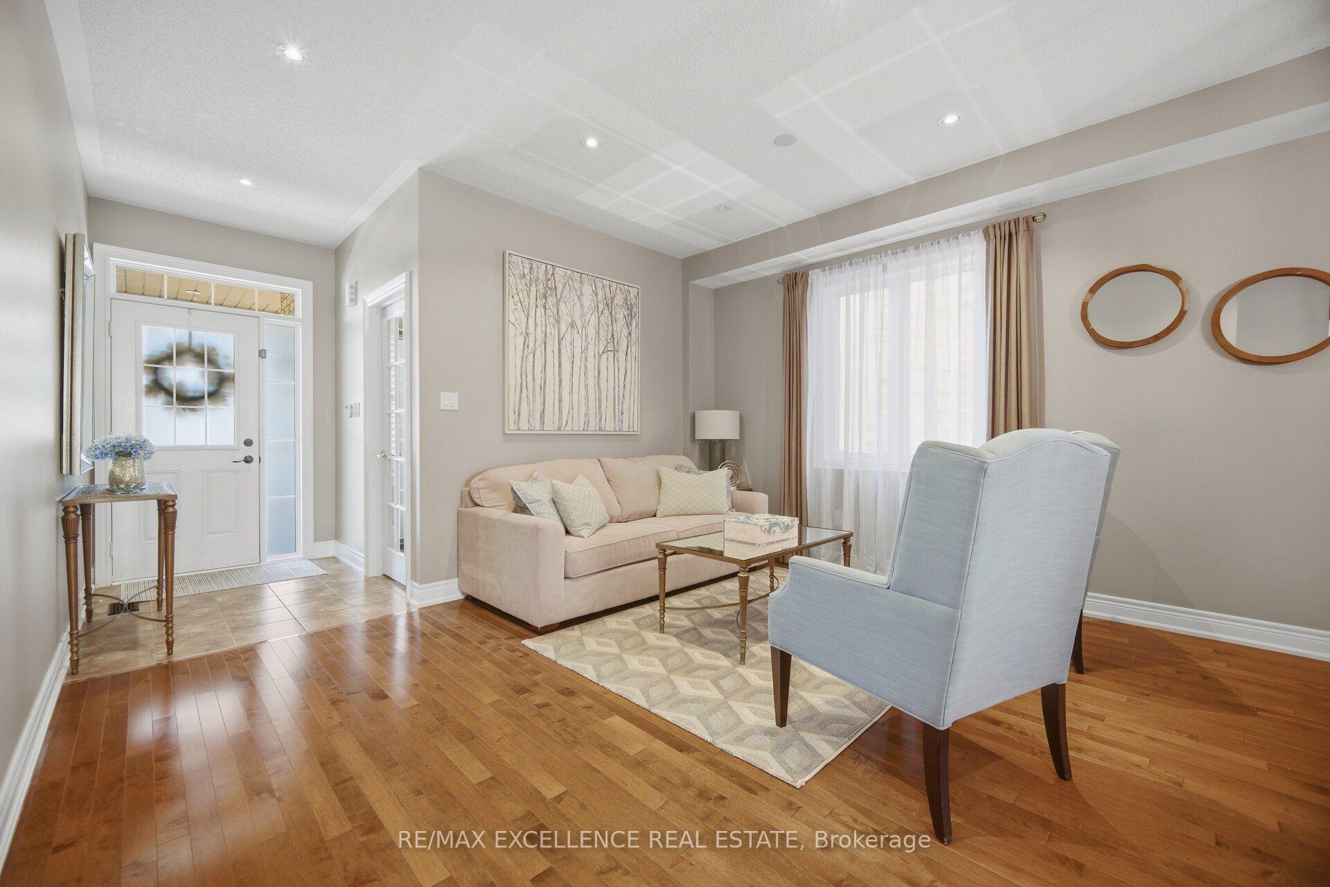 Photo 7 of 13 Sage Meadow Crescent, Brampton, Credit Valley — HOMEH