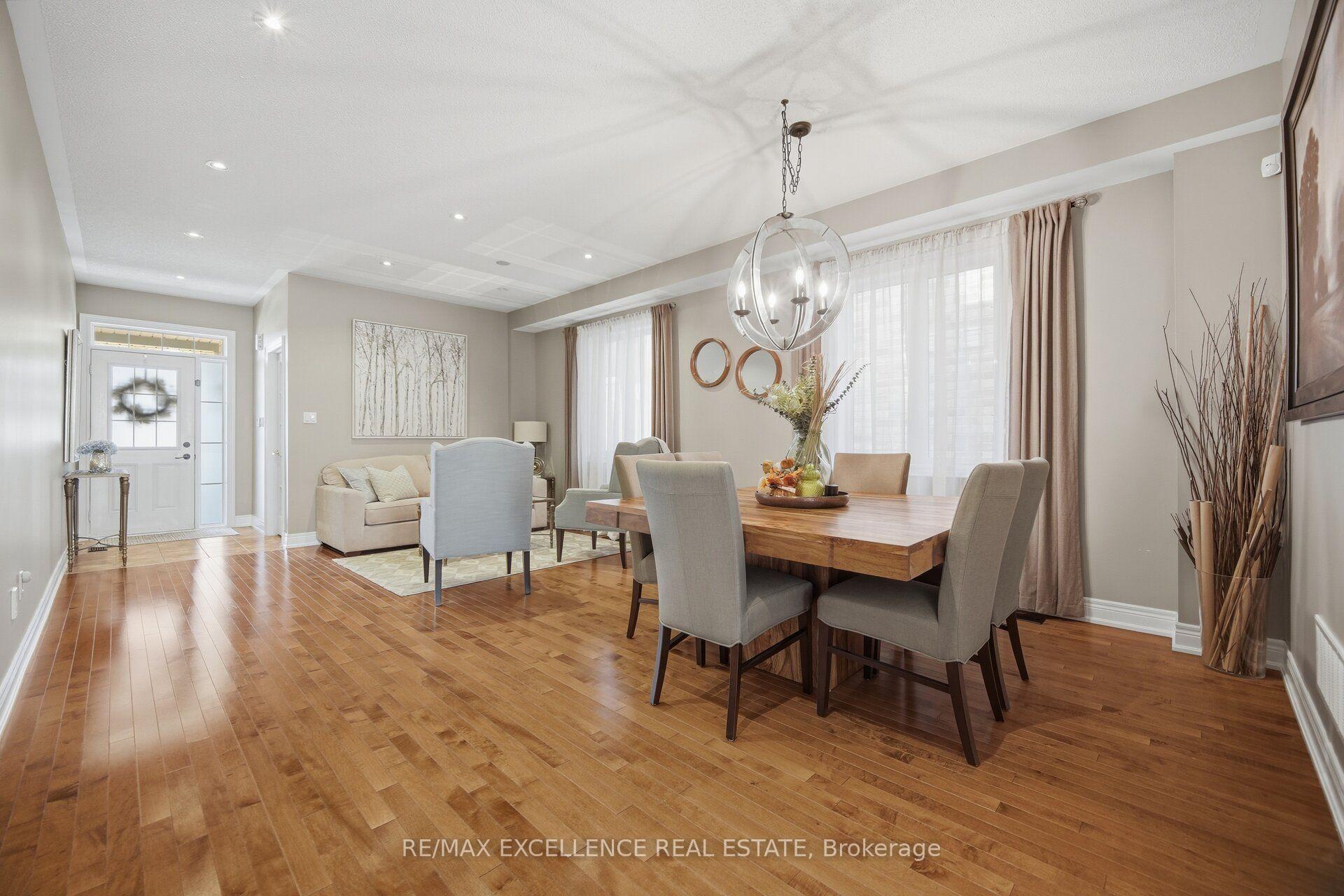Photo 10 of 13 Sage Meadow Crescent, Brampton, Credit Valley — HOMEH
