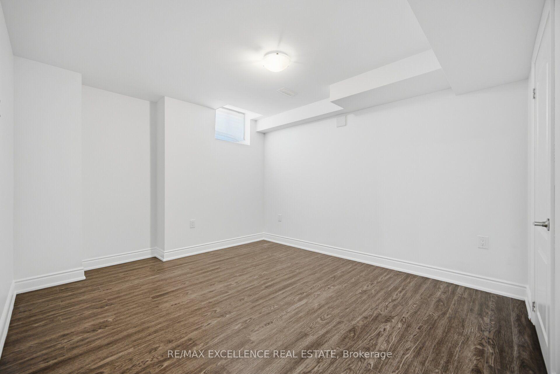 Photo 39 of 13 Sage Meadow Crescent, Brampton, Credit Valley — HOMEH