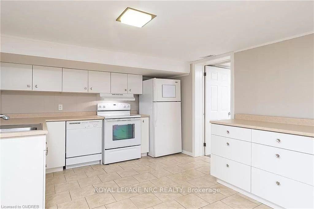 Photo 3 of Unit LOWER, 8741 Tremaine Road, Milton, Milton North — HOMEH