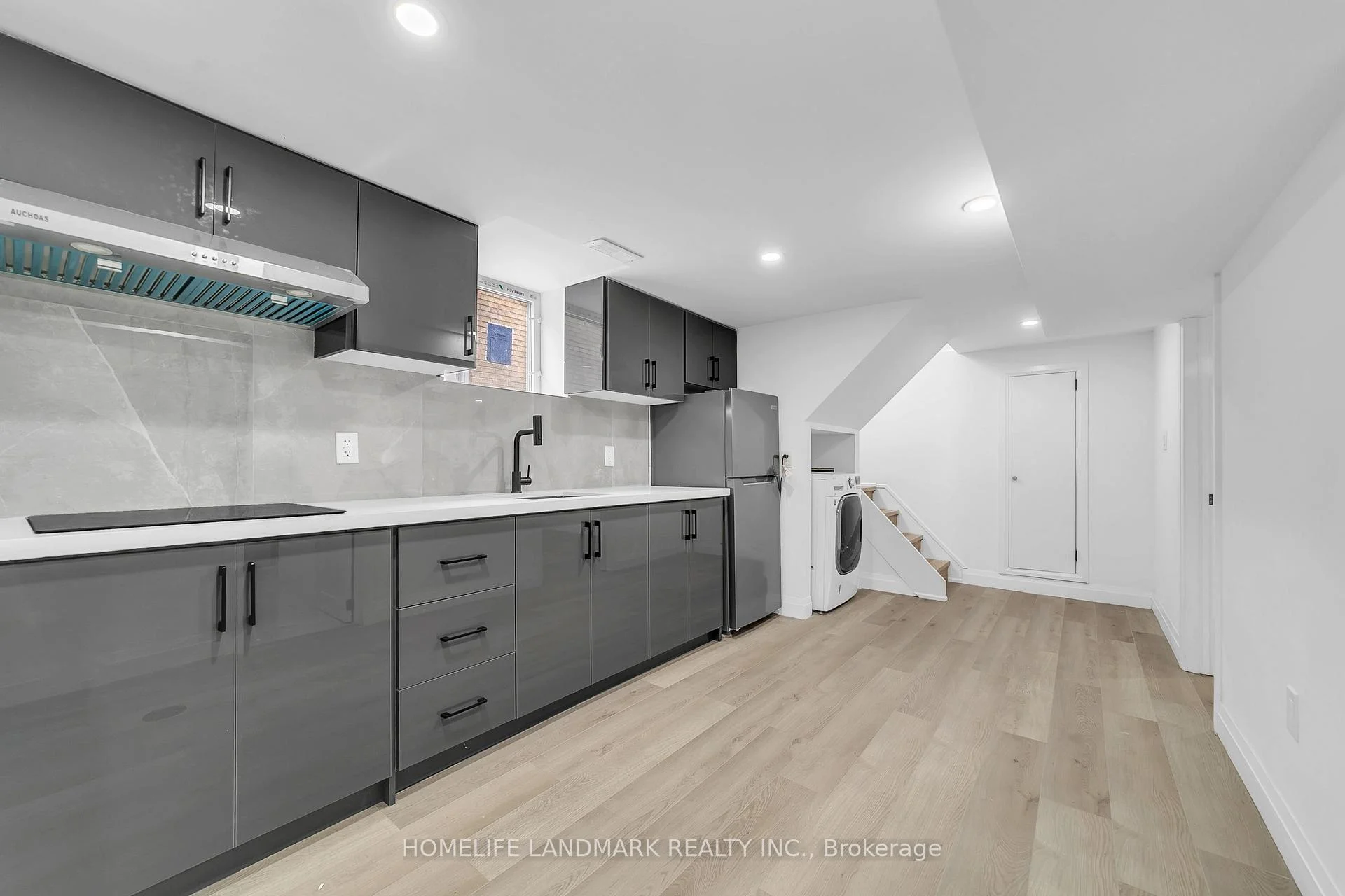Photo of 31A (Basement) Laurel Avenue