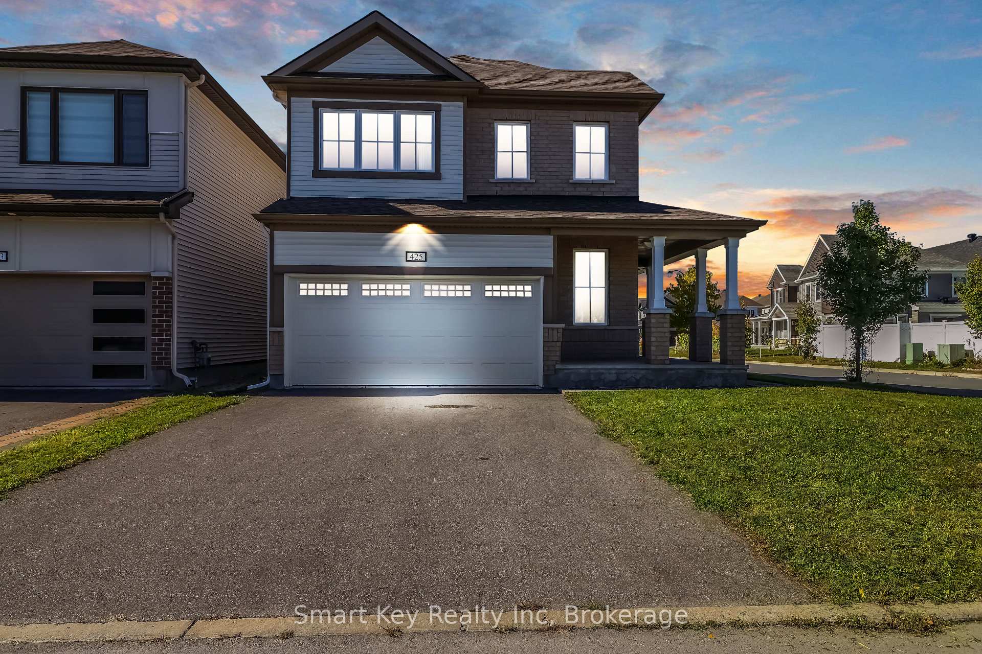 Photo 3 of 425 Aphelion Crescent, Ottawa, Barrhaven - Half Moon Bay — HOMEH