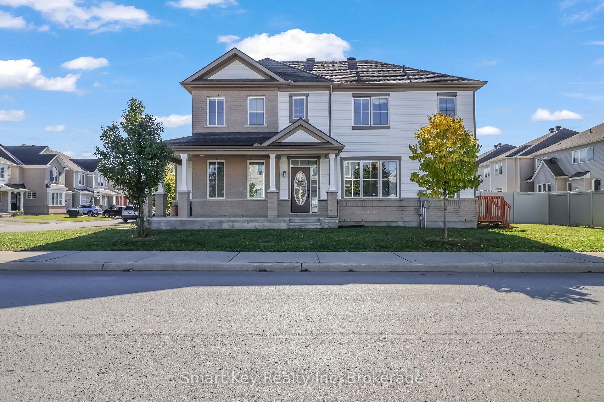 Photo 5 of 425 Aphelion Crescent, Ottawa, Barrhaven - Half Moon Bay — HOMEH