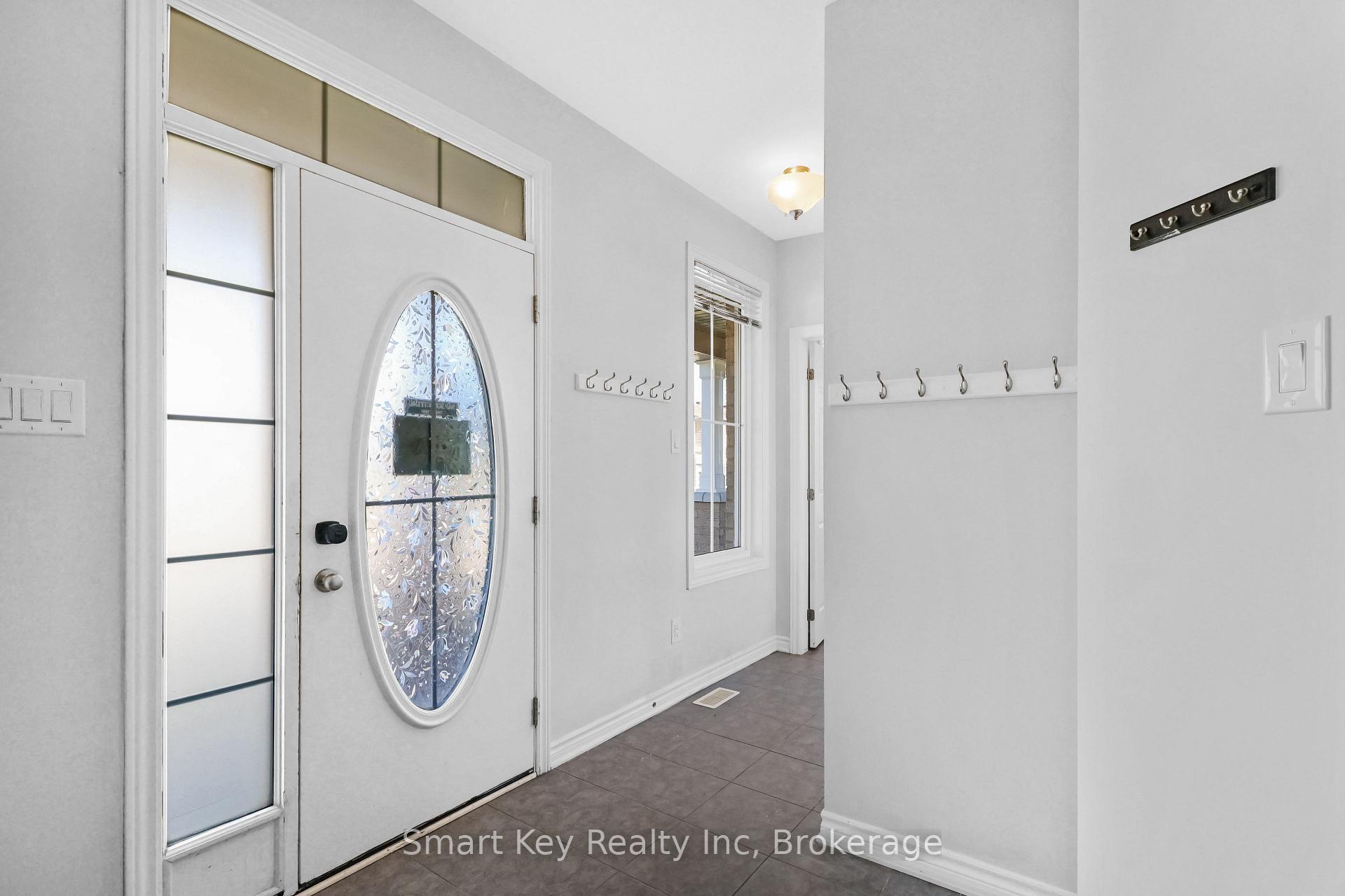 Photo 6 of 425 Aphelion Crescent, Ottawa, Barrhaven - Half Moon Bay — HOMEH