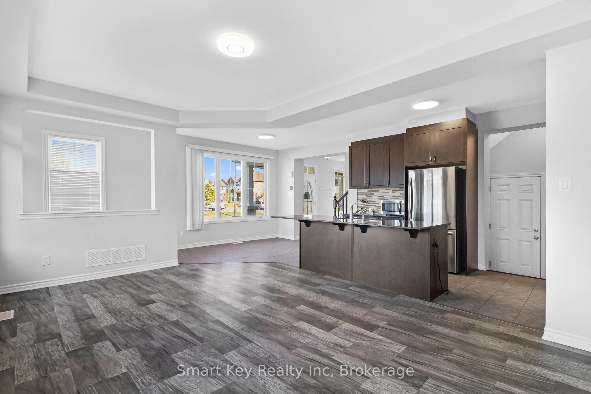 Photo 9 of 425 Aphelion Crescent, Ottawa, Barrhaven - Half Moon Bay — HOMEH