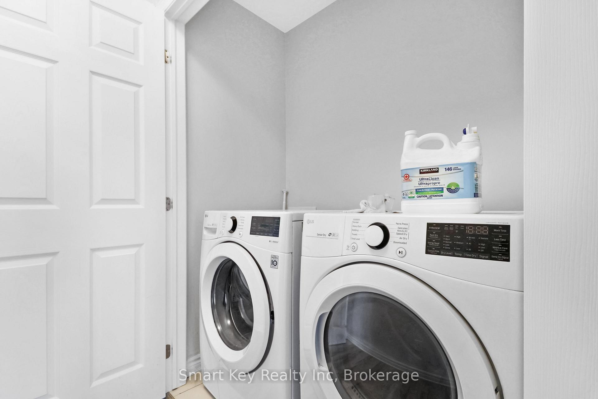 Photo 19 of 425 Aphelion Crescent, Ottawa, Barrhaven - Half Moon Bay — HOMEH