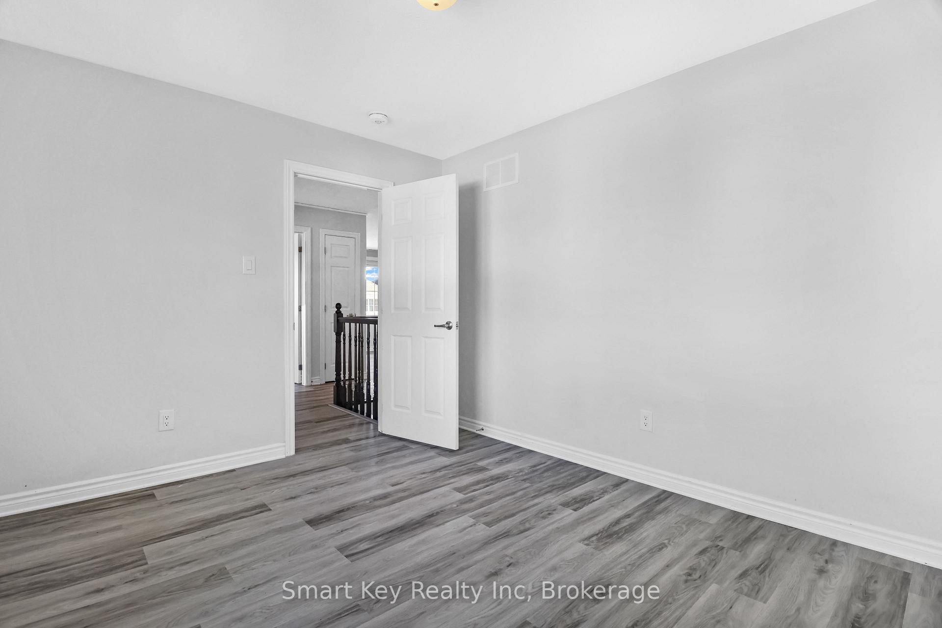 Photo 24 of 425 Aphelion Crescent, Ottawa, Barrhaven - Half Moon Bay — HOMEH