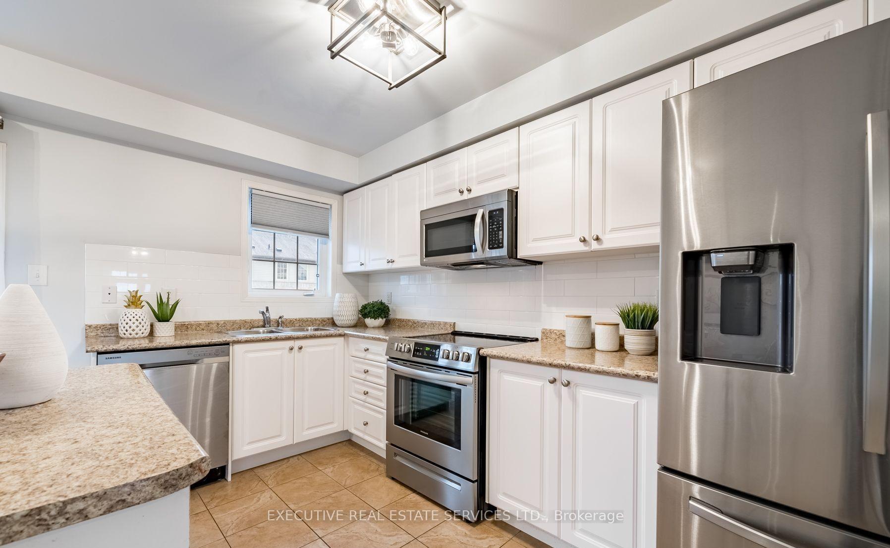 Photo 6 of 495 Rossland Road E, Ajax, Central East — HOMEH
