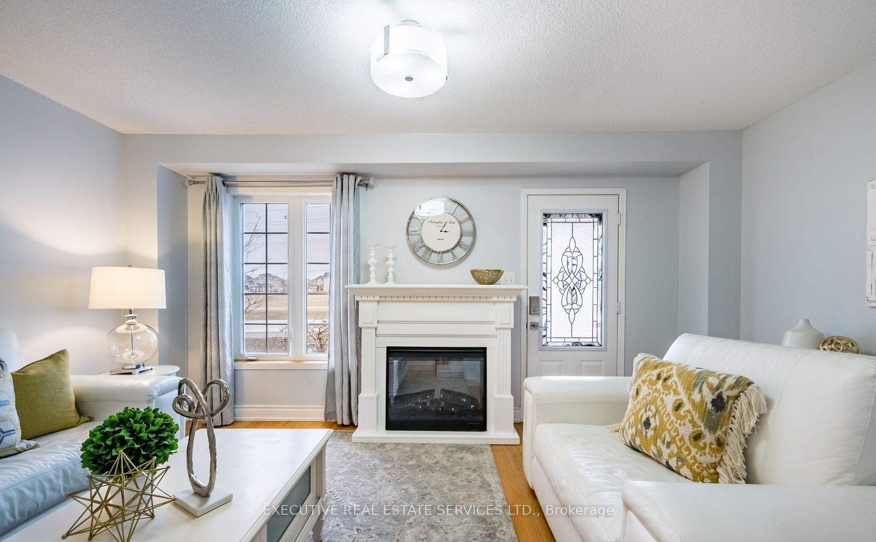 Photo 9 of 495 Rossland Road E, Ajax, Central East — HOMEH