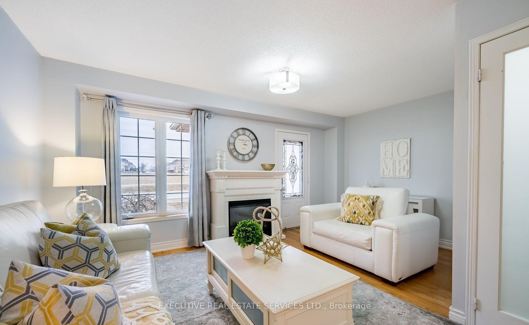 Photo 16 of 495 Rossland Road E, Ajax, Central East — HOMEH
