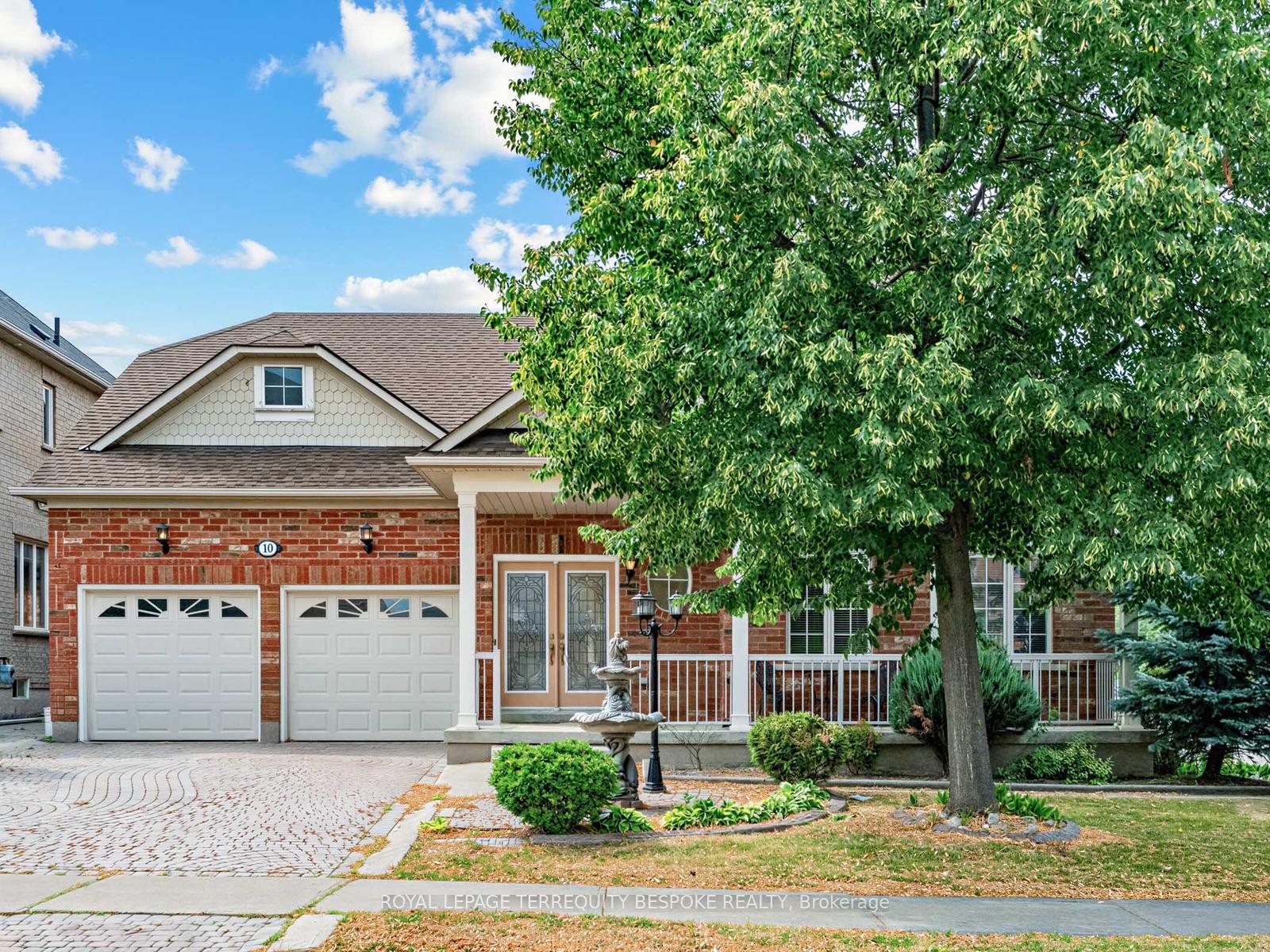 Photo 2 of 10 Leparc Road, Brampton, Vales of Castlemore North — HOMEH