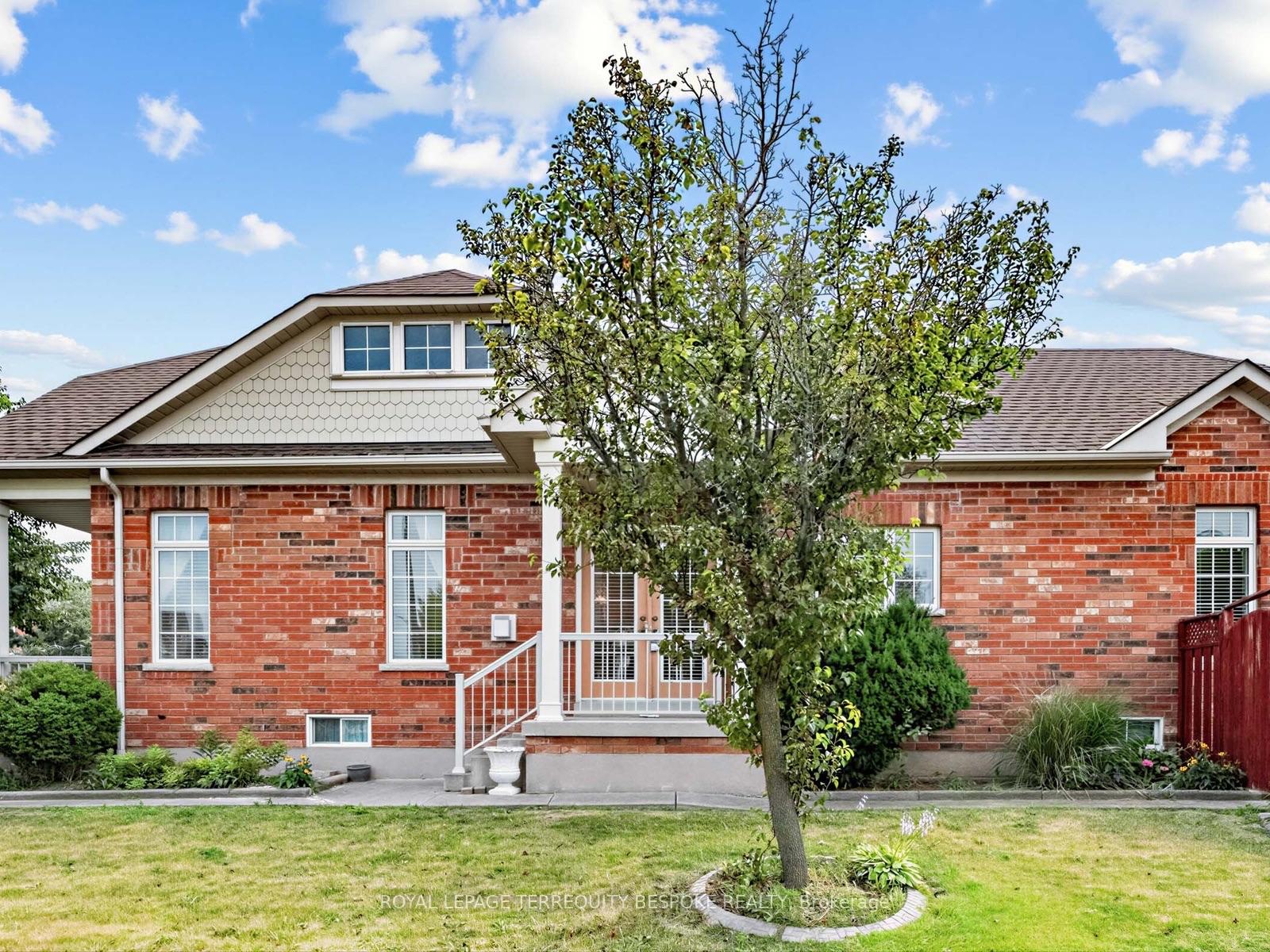Photo 5 of 10 Leparc Road, Brampton, Vales of Castlemore North — HOMEH