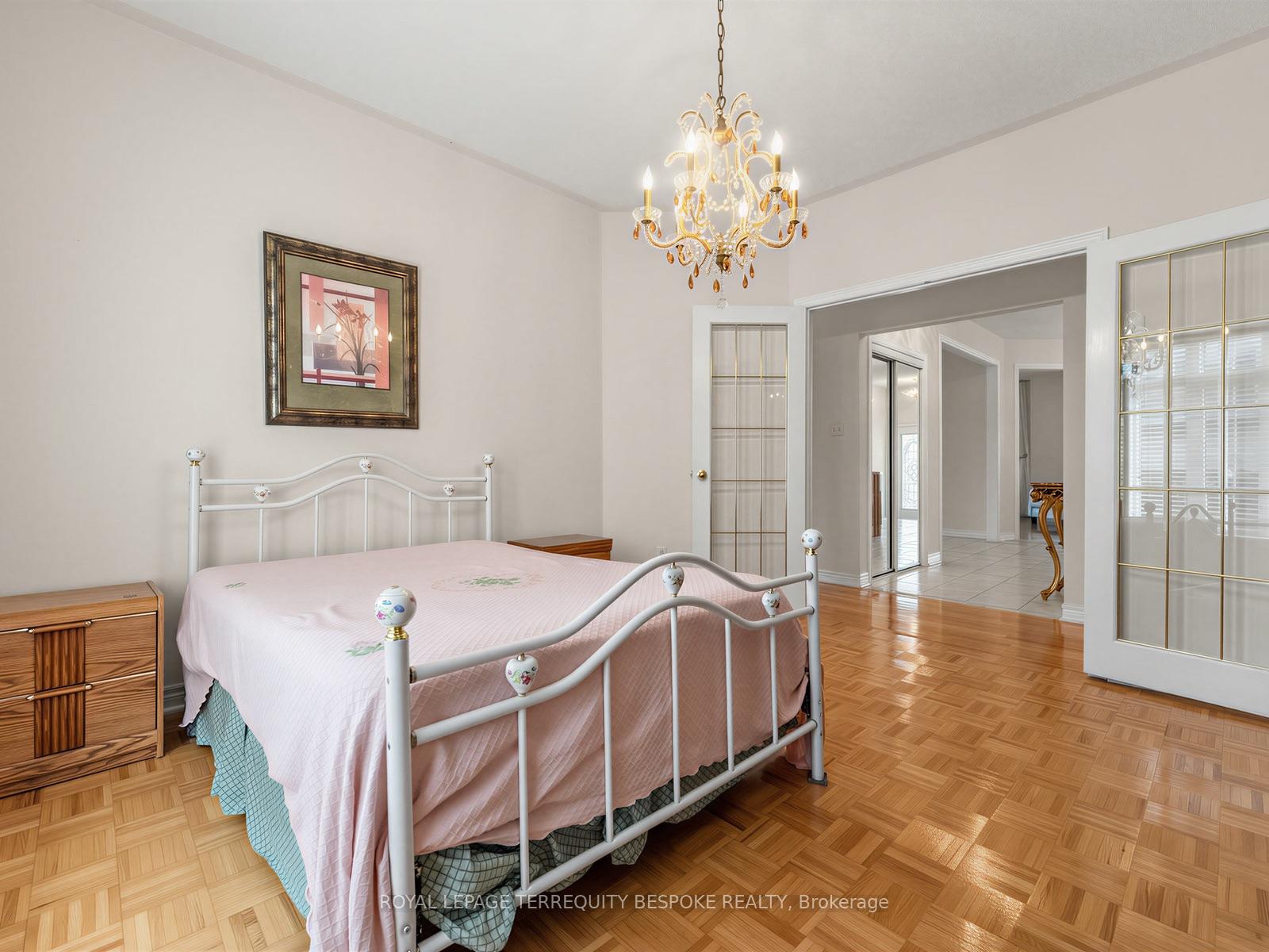 Photo 25 of 10 Leparc Road, Brampton, Vales of Castlemore North — HOMEH