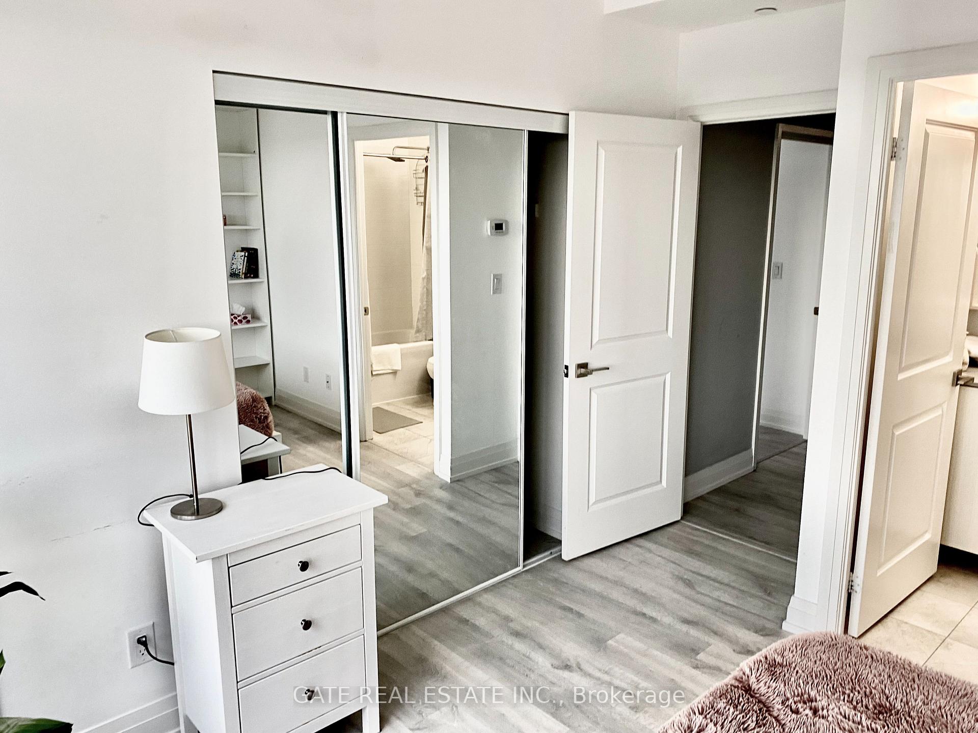 Photo 8 of Unit 2211, 3700 Highway 7 Road, Vaughan, Vaughan Corporate Centre — HOMEH