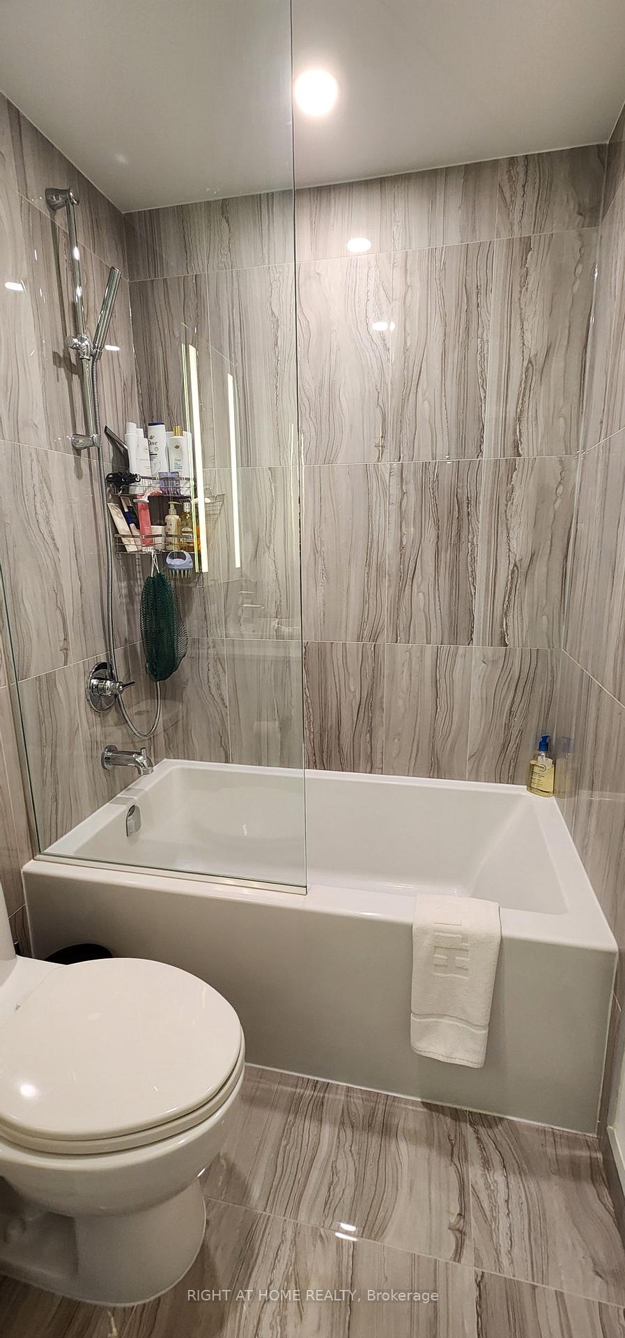Photo 12 of Unit 304, 259 The Kingsway Way E, Etobicoke, Edenbridge-Humber Valley — HOMEH