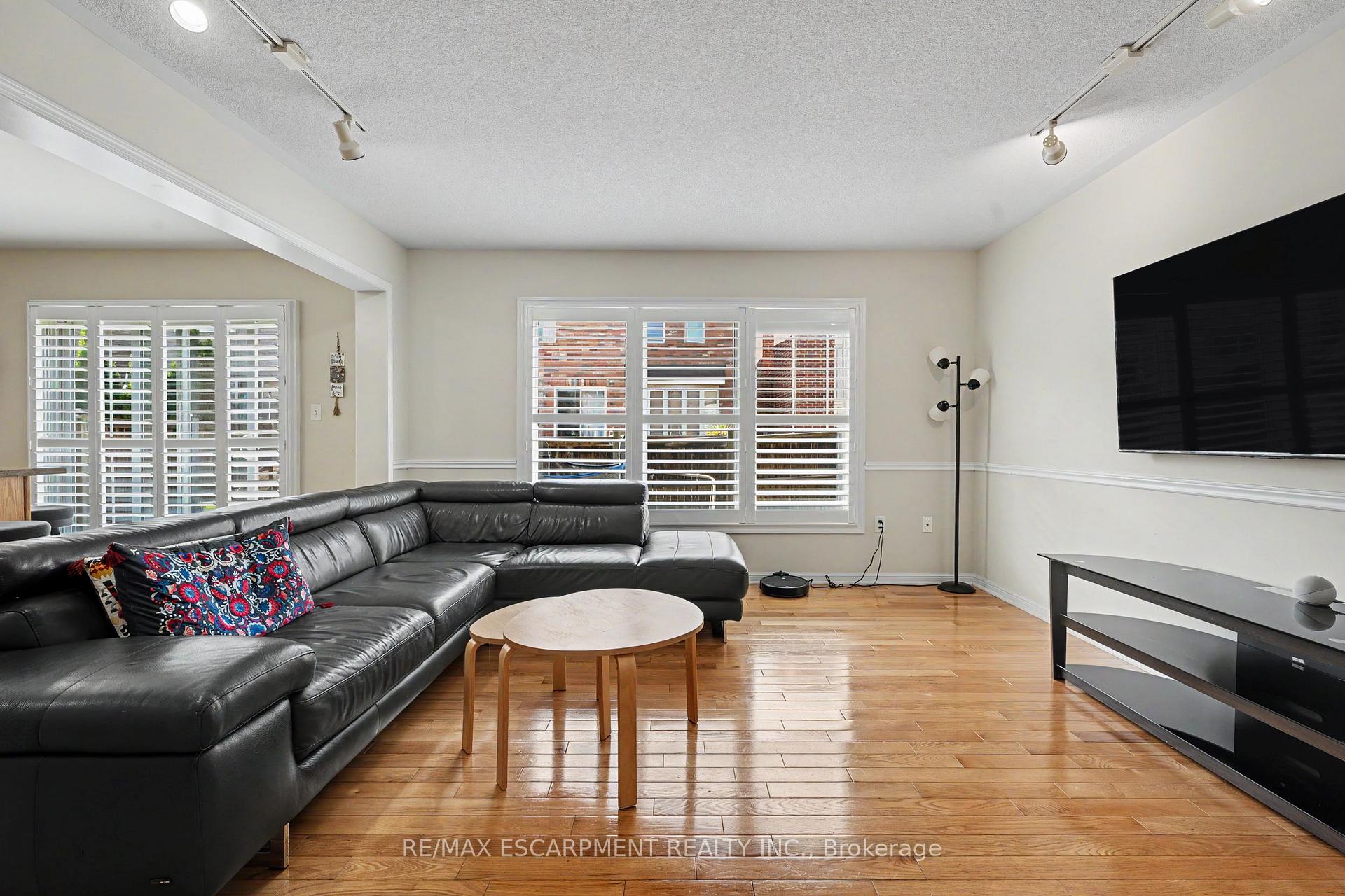 Photo 10 of 418 Kitty Murray Lane, Hamilton, Meadowlands — HOMEH
