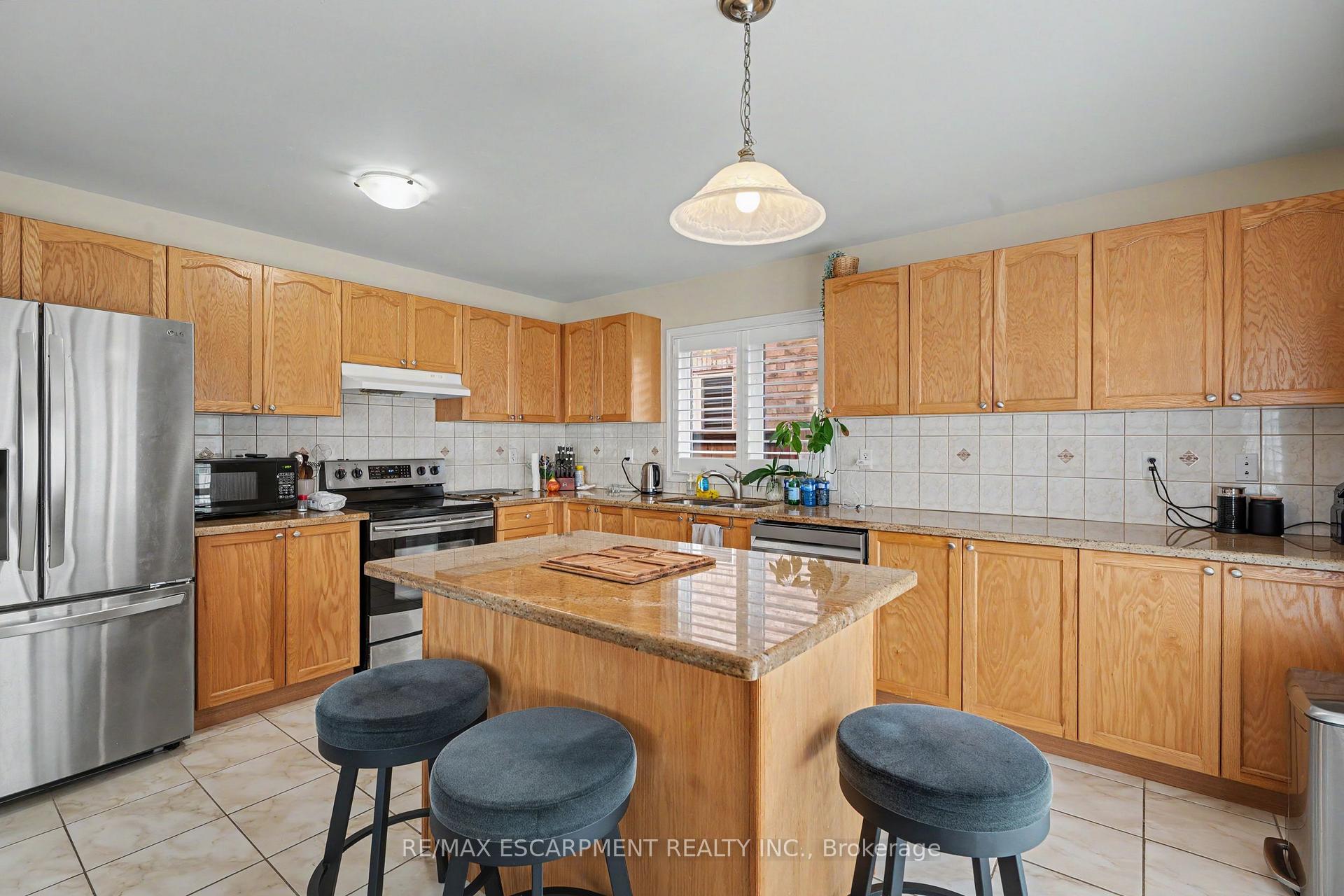 Photo 13 of 418 Kitty Murray Lane, Hamilton, Meadowlands — HOMEH