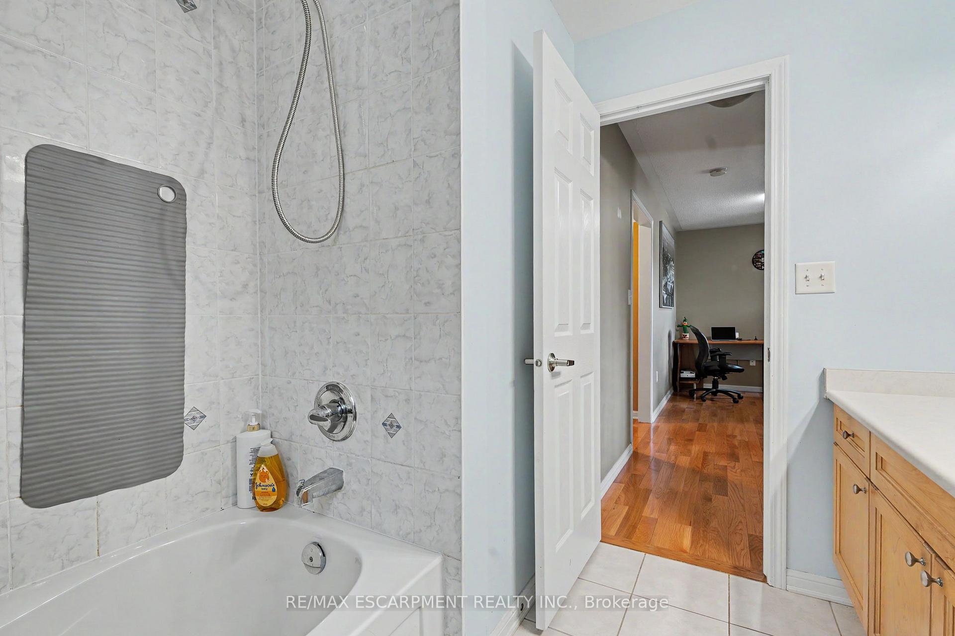 Photo 22 of 418 Kitty Murray Lane, Hamilton, Meadowlands — HOMEH
