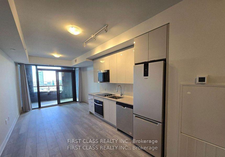 Photo 4 of Unit 813, 2920 Highway 7 Road, Vaughan, Concord — HOMEH