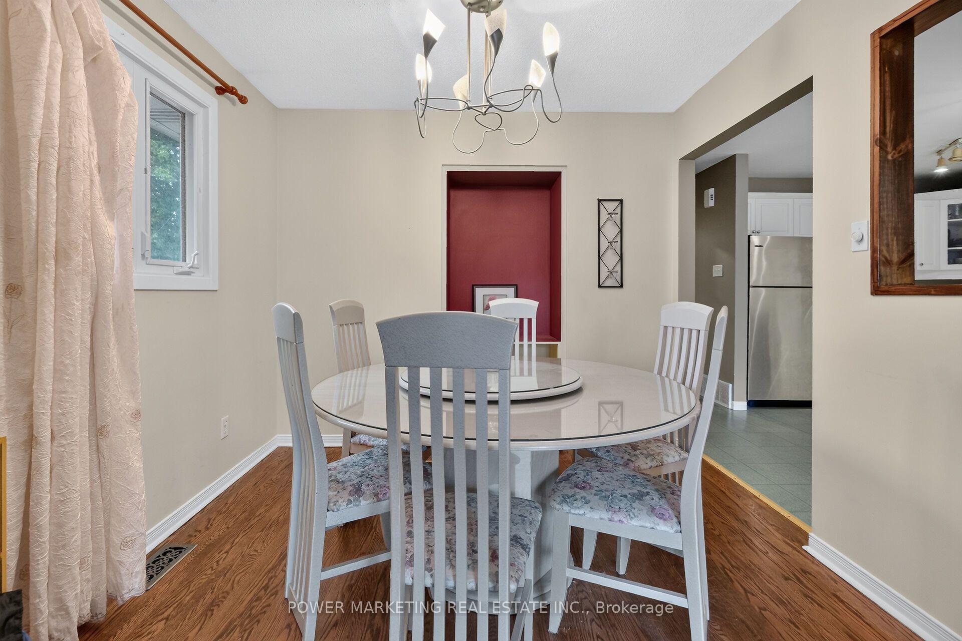 Photo 17 of 2213 Fillmore Crescent, Ottawa, Beacon Hill North — HOMEH