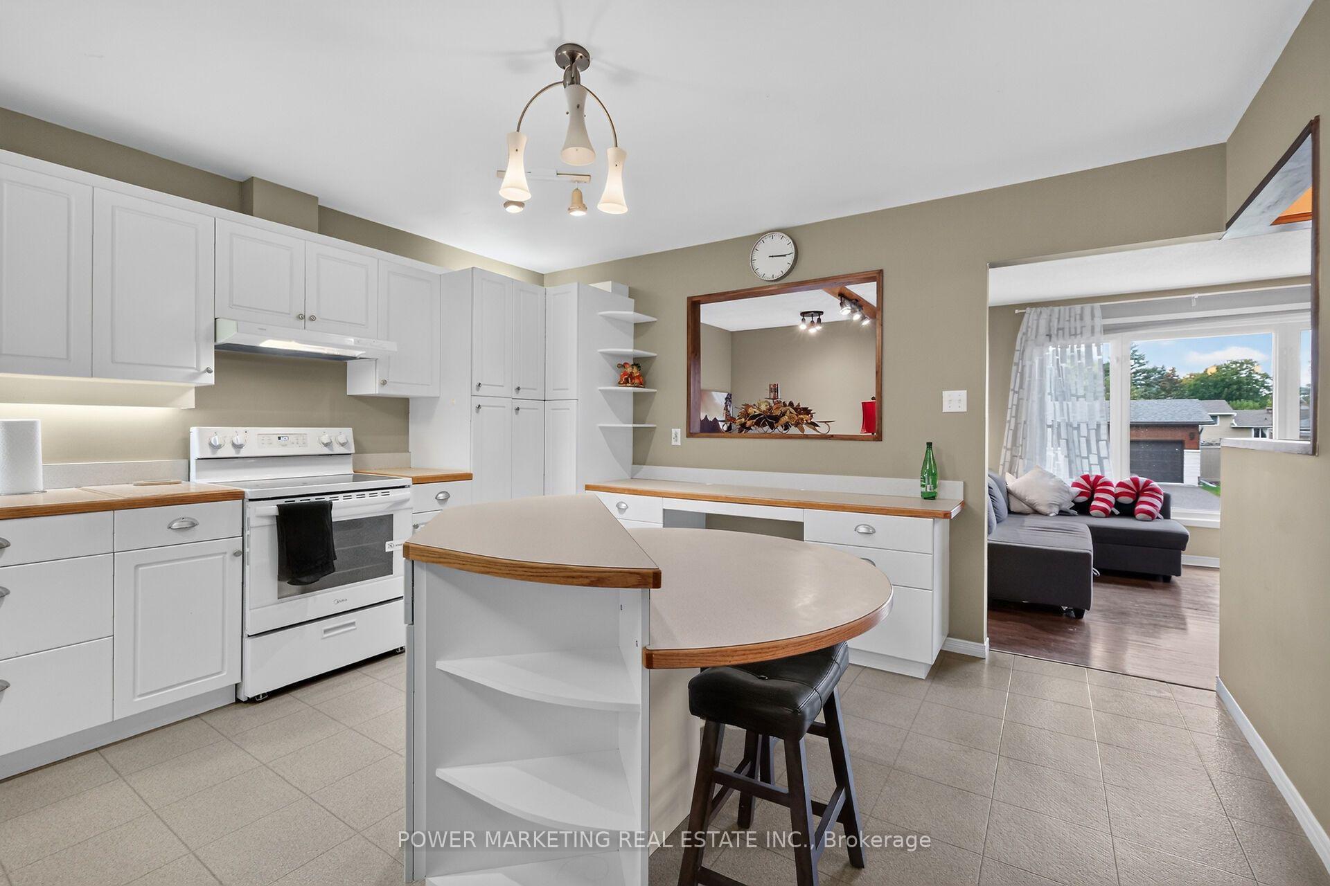 Photo 22 of 2213 Fillmore Crescent, Ottawa, Beacon Hill North — HOMEH
