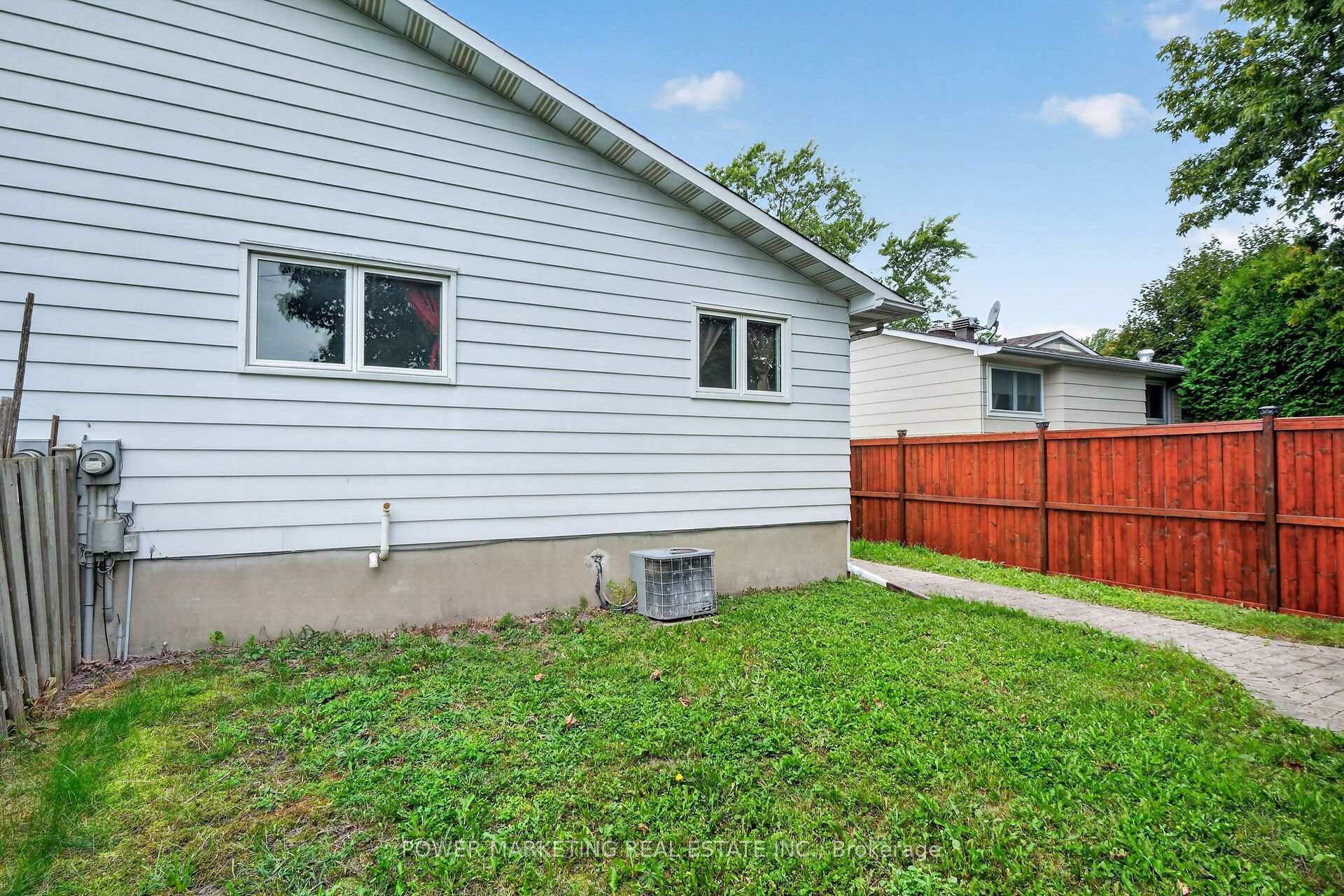 Photo 59 of 2213 Fillmore Crescent, Ottawa, Beacon Hill North — HOMEH