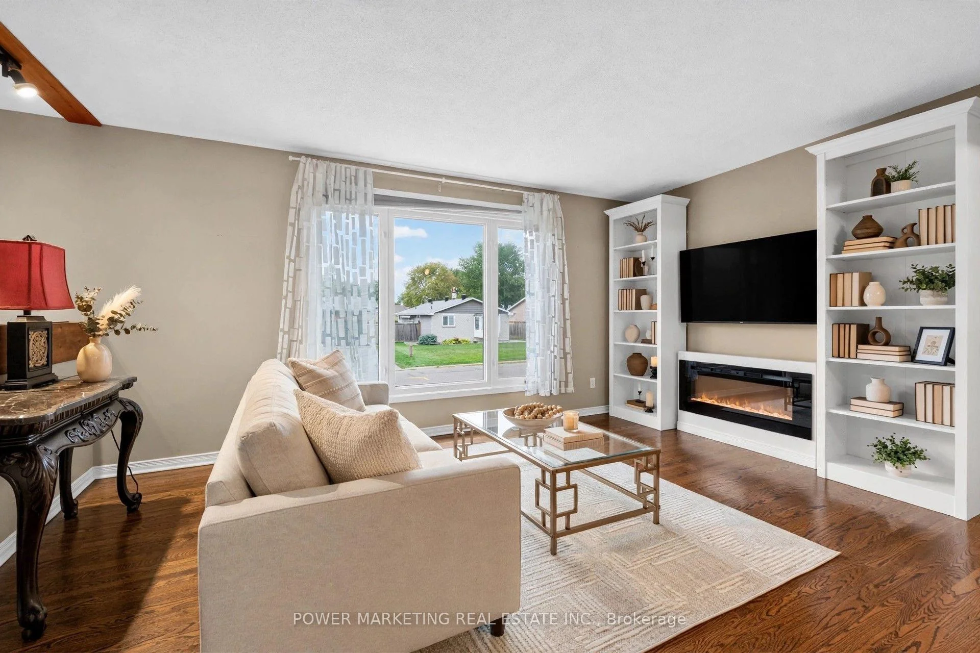 Photo 8 of 2213 Fillmore Crescent, Ottawa, Beacon Hill North — HOMEH