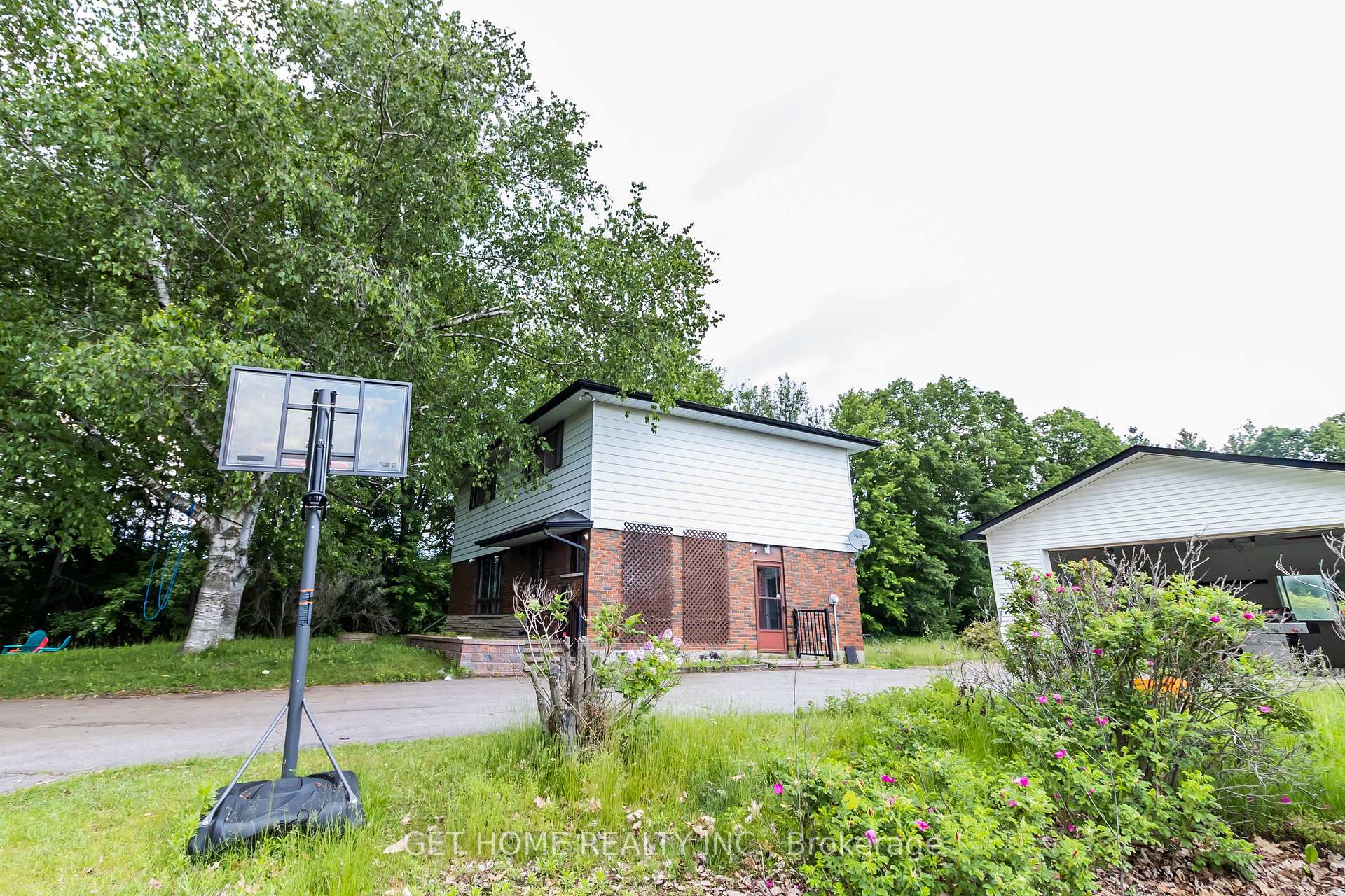 Photo 17 of 4475 Country Lane E, Whitby, Rural Whitby — HOMEH