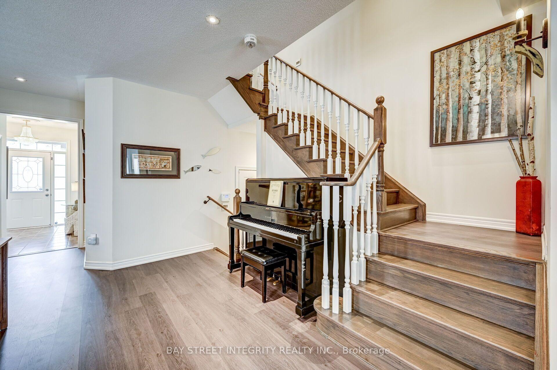 Photo 15 of 537 Stream Crescent, Oakville, Sixteen Hollow — HOMEH
