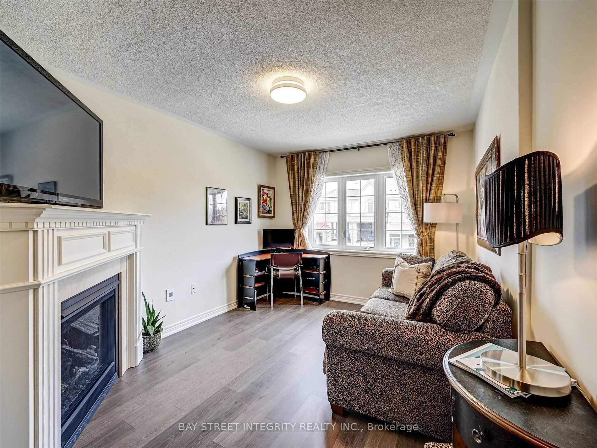 Photo 21 of 537 Stream Crescent, Oakville, Sixteen Hollow — HOMEH