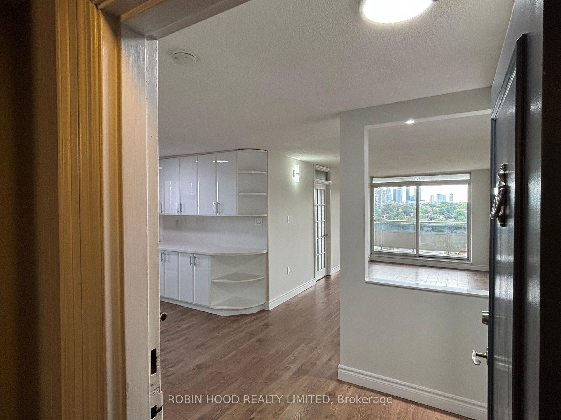 Photo 6 of Unit 1001, 355 Rathburn Road E, Mississauga, Airport Corporate — HOMEH