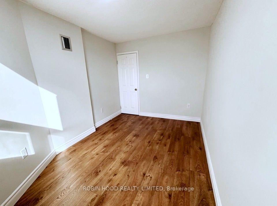 Photo 15 of Unit 1001, 355 Rathburn Road E, Mississauga, Airport Corporate — HOMEH