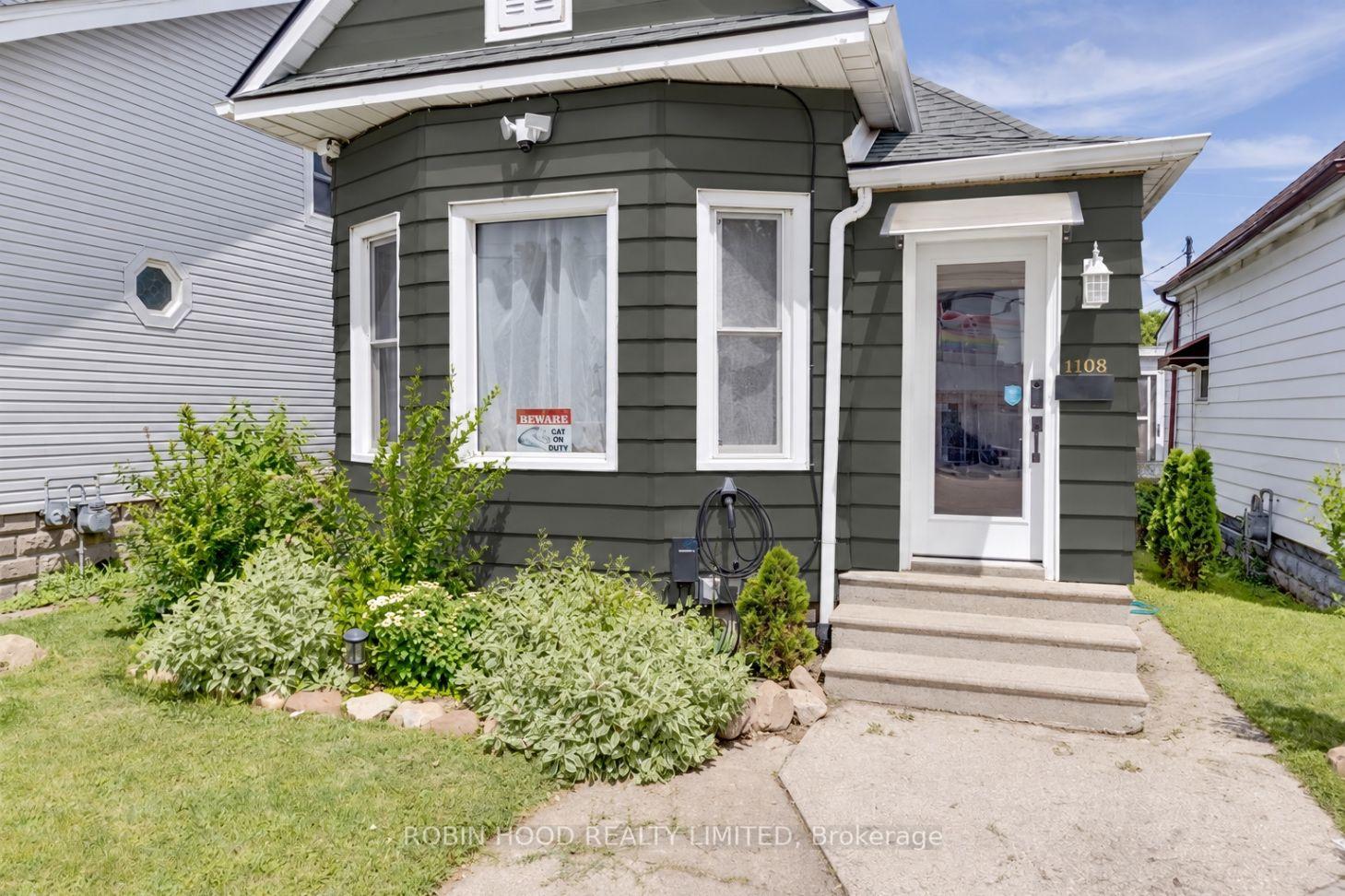 Photo 2 of 1108 Assumption Street, Windsor — HOMEH