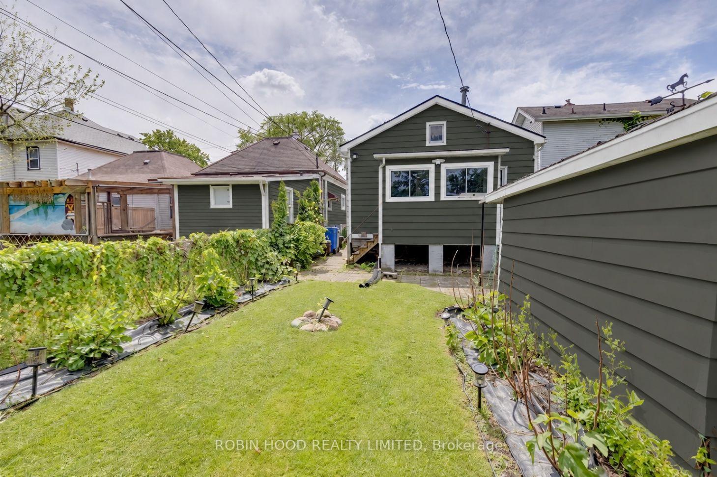 Photo 6 of 1108 Assumption Street, Windsor — HOMEH