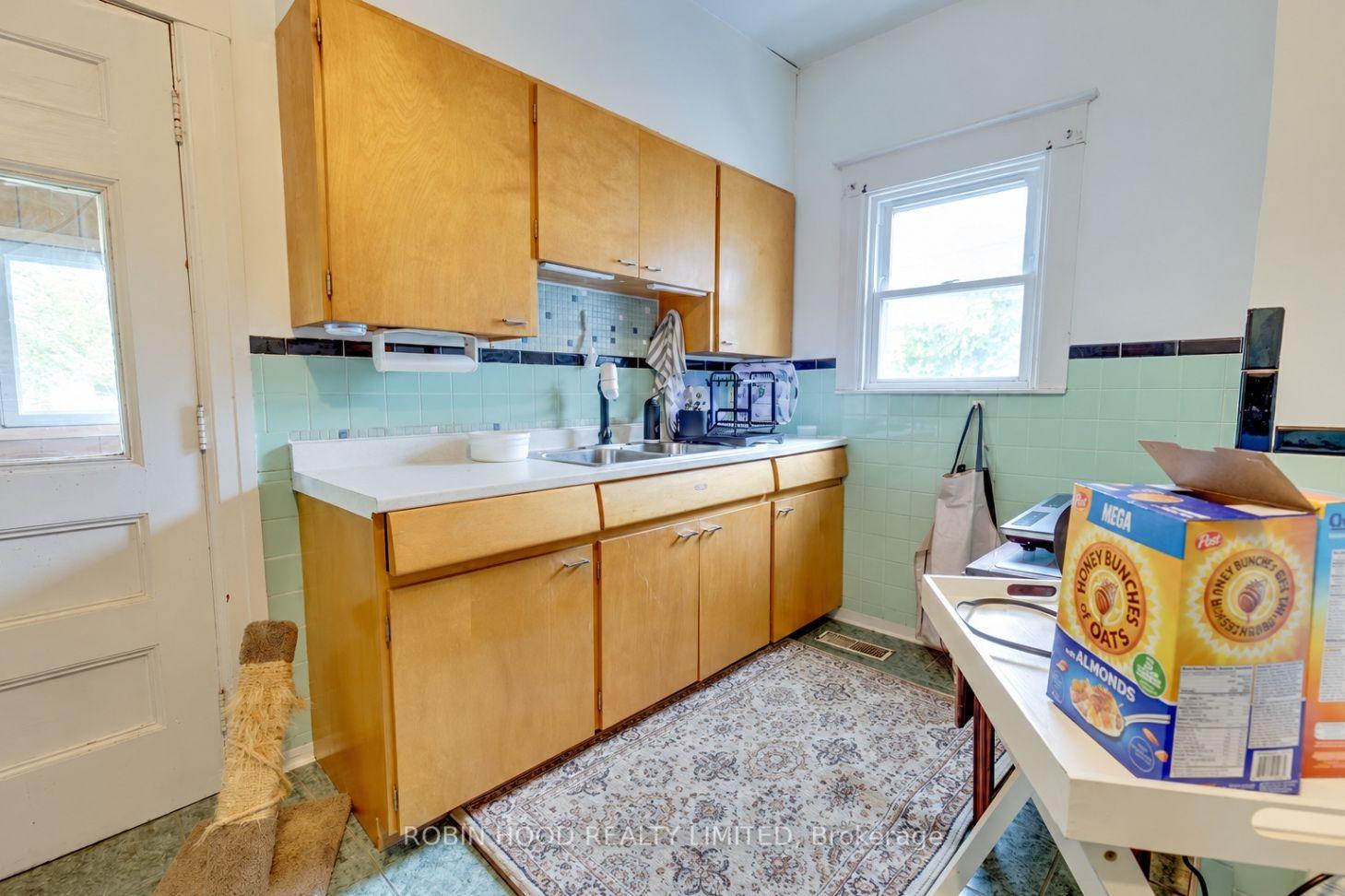 Photo 25 of 1108 Assumption Street, Windsor — HOMEH