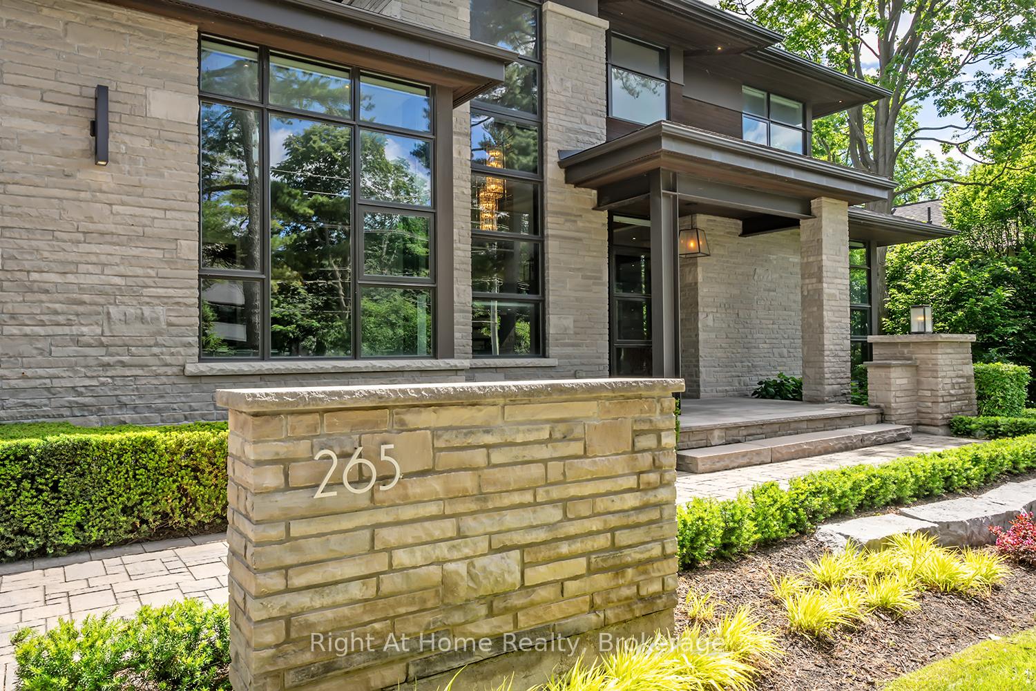 Photo 2 of 265 Maple Grove Drive, Oakville, Ford — HOMEH