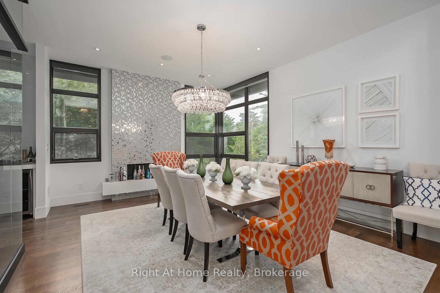 Photo 7 of 265 Maple Grove Drive, Oakville, Ford — HOMEH