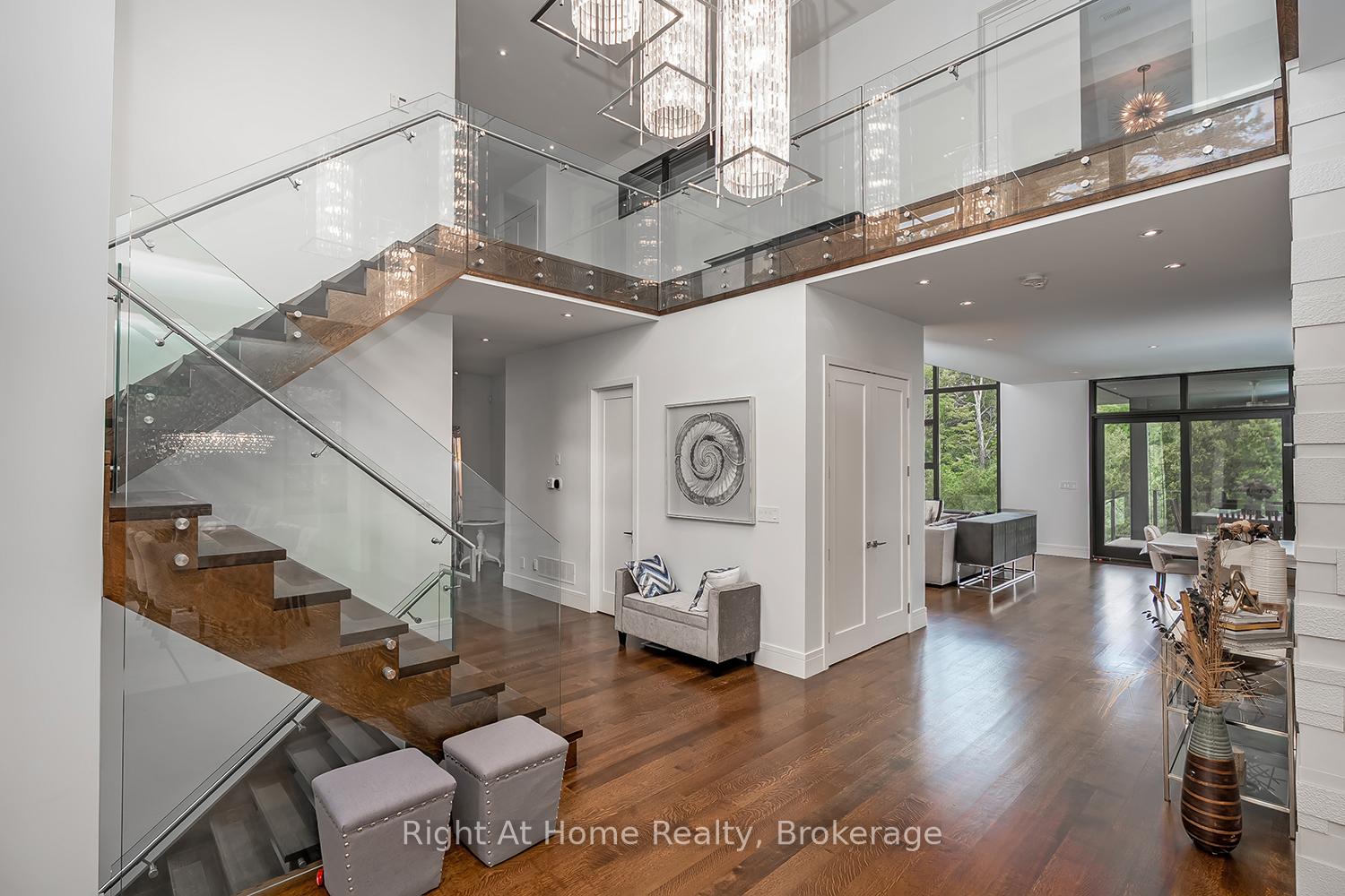 Photo 8 of 265 Maple Grove Drive, Oakville, Ford — HOMEH