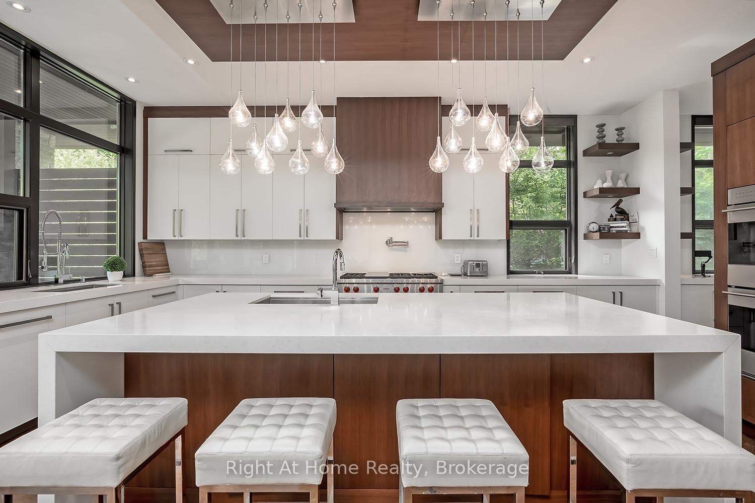 Photo 12 of 265 Maple Grove Drive, Oakville, Ford — HOMEH