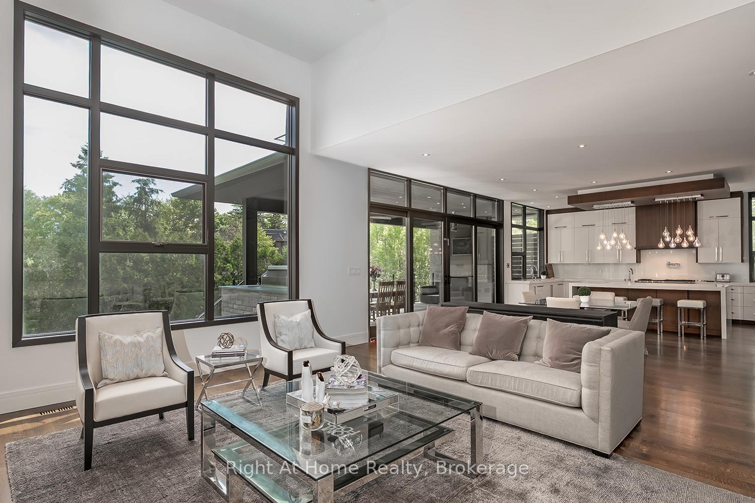 Photo 16 of 265 Maple Grove Drive, Oakville, Ford — HOMEH