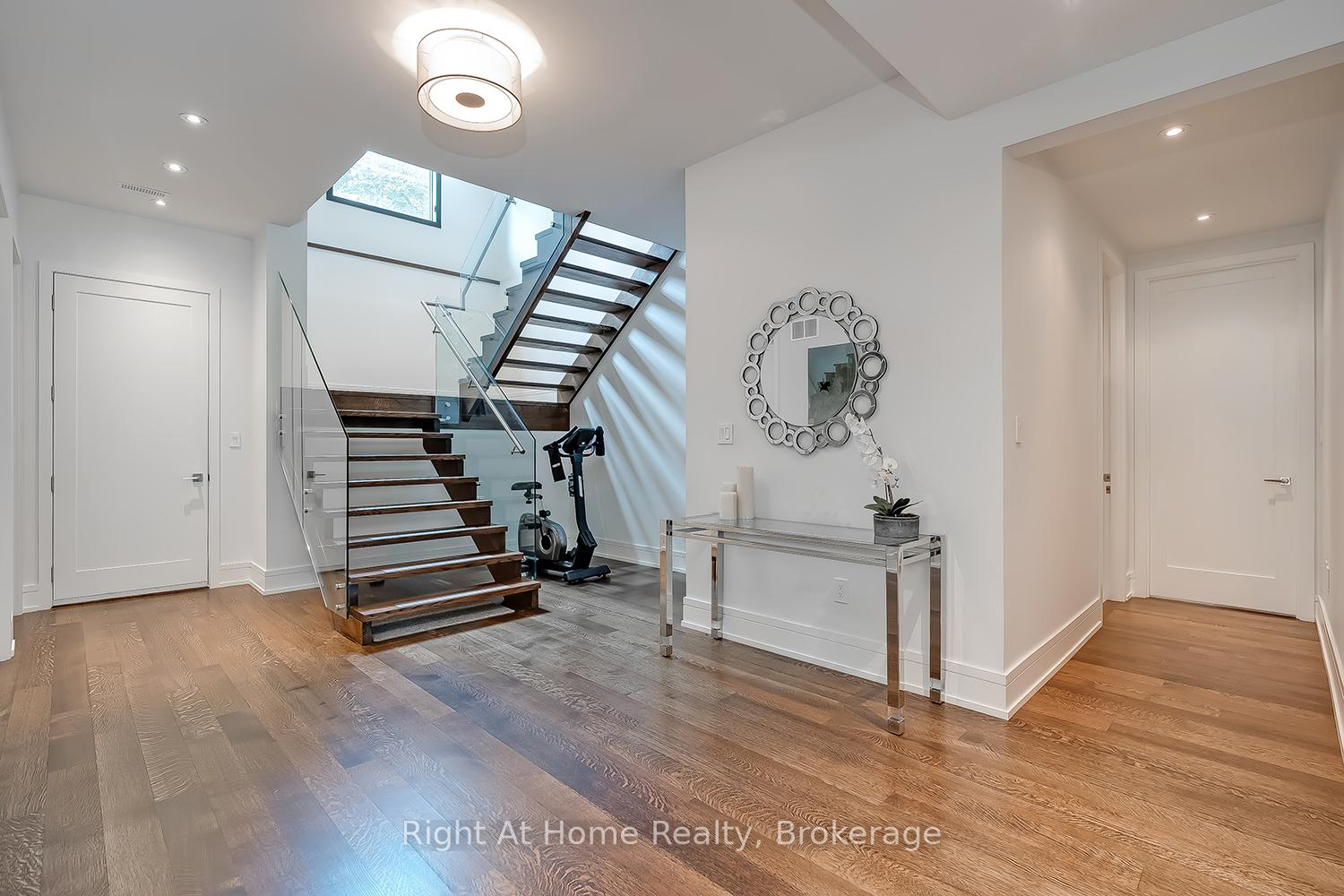 Photo 30 of 265 Maple Grove Drive, Oakville, Ford — HOMEH