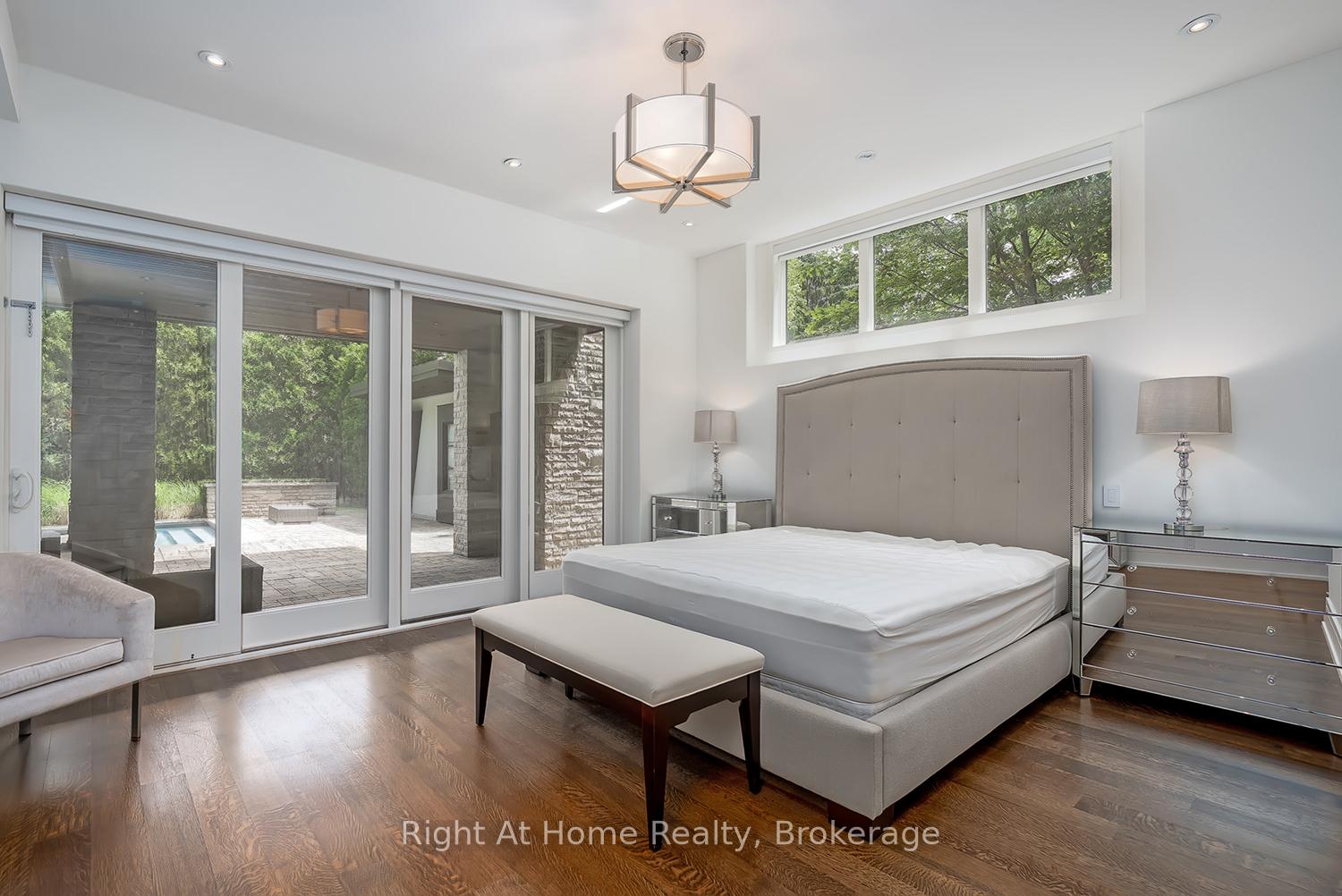 Photo 35 of 265 Maple Grove Drive, Oakville, Ford — HOMEH